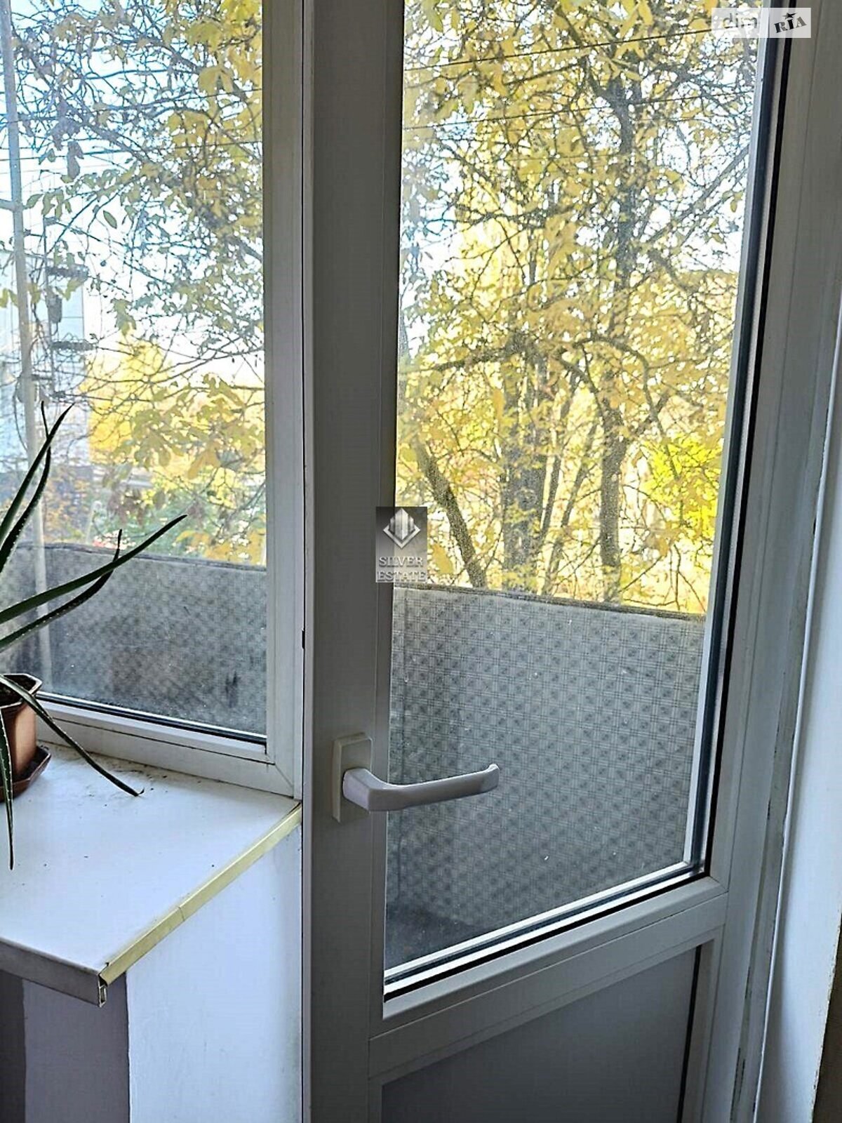 двухкомнатная квартира в Запорожье, район Шевченковский, на ул. Магистральная в аренду на долгий срок помесячно фото 1