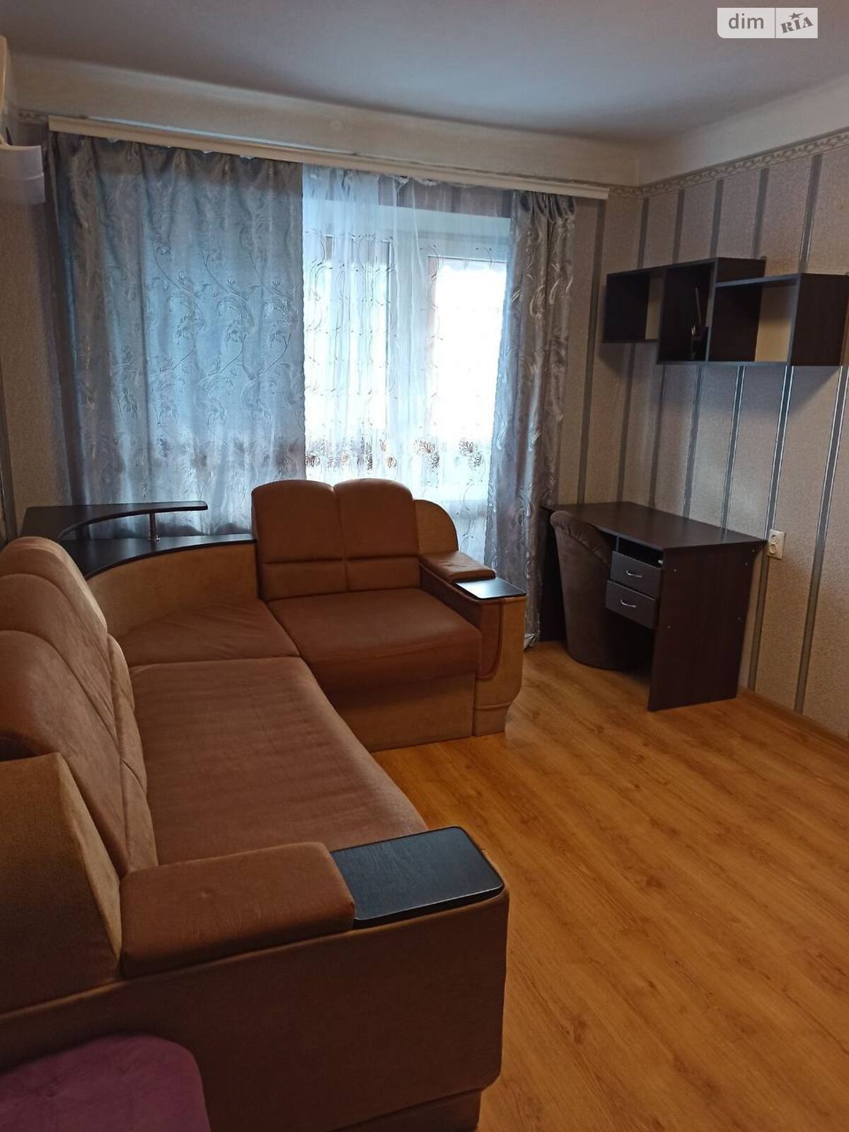 однокімнатна квартира в Запоріжжі, район Шевченківський, на вул. Полякова 3Б в довготривалу оренду помісячно фото 1 однокімнатна квартира в Запоріжжі, район Шевченківський, на вул. Полякова 3Б в довготривалу оренду помісячно фото 1