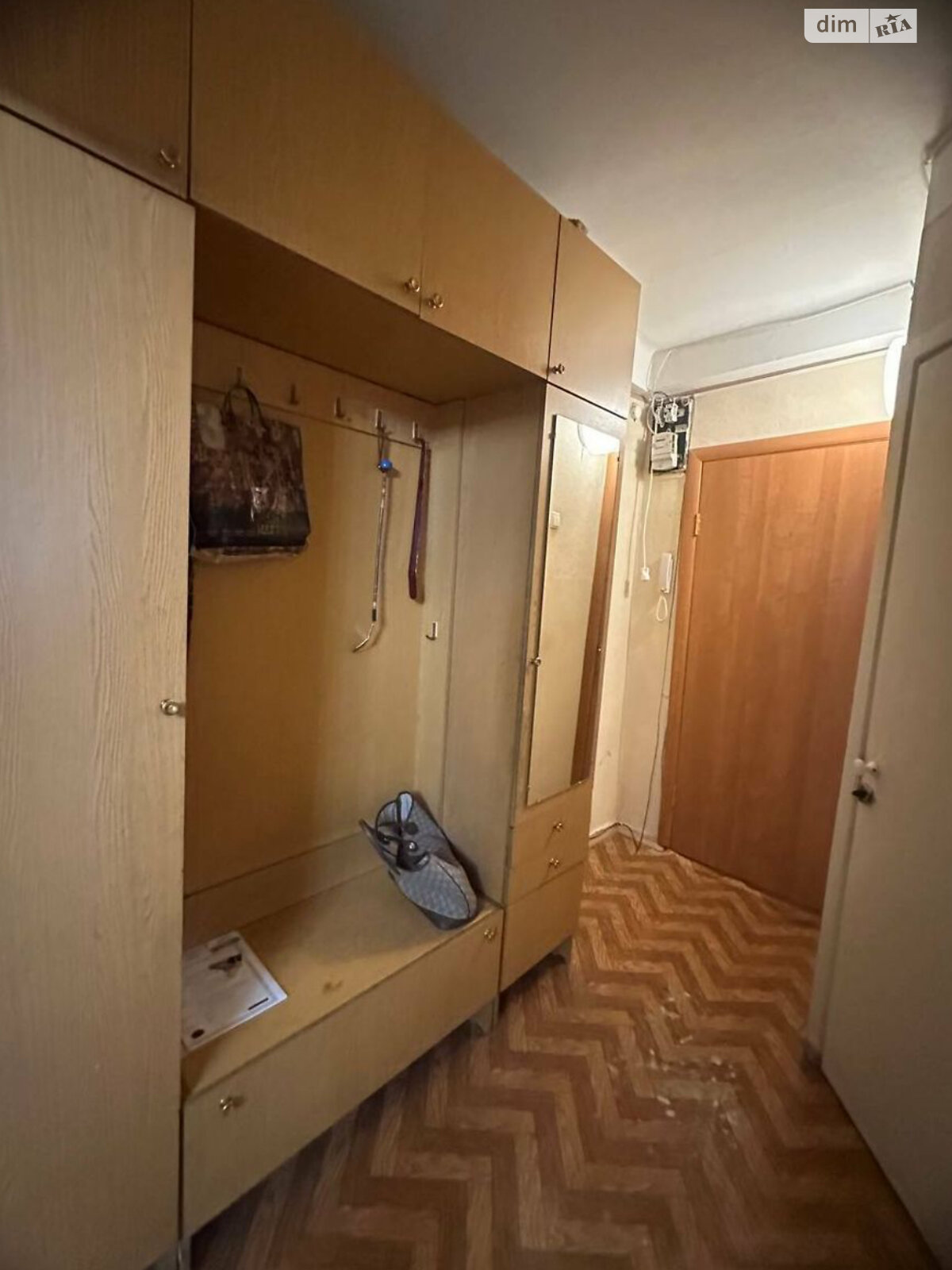 трехкомнатная квартира в Запорожье, район Вознесеновский (Орджоникидзевский), на ул. Гагарина 1А в аренду на долгий срок помесячно фото 1 трехкомнатная квартира в Запорожье, район Вознесеновский (Орджоникидзевский), на ул. Гагарина 1А в аренду на долгий срок помесячно фото 1