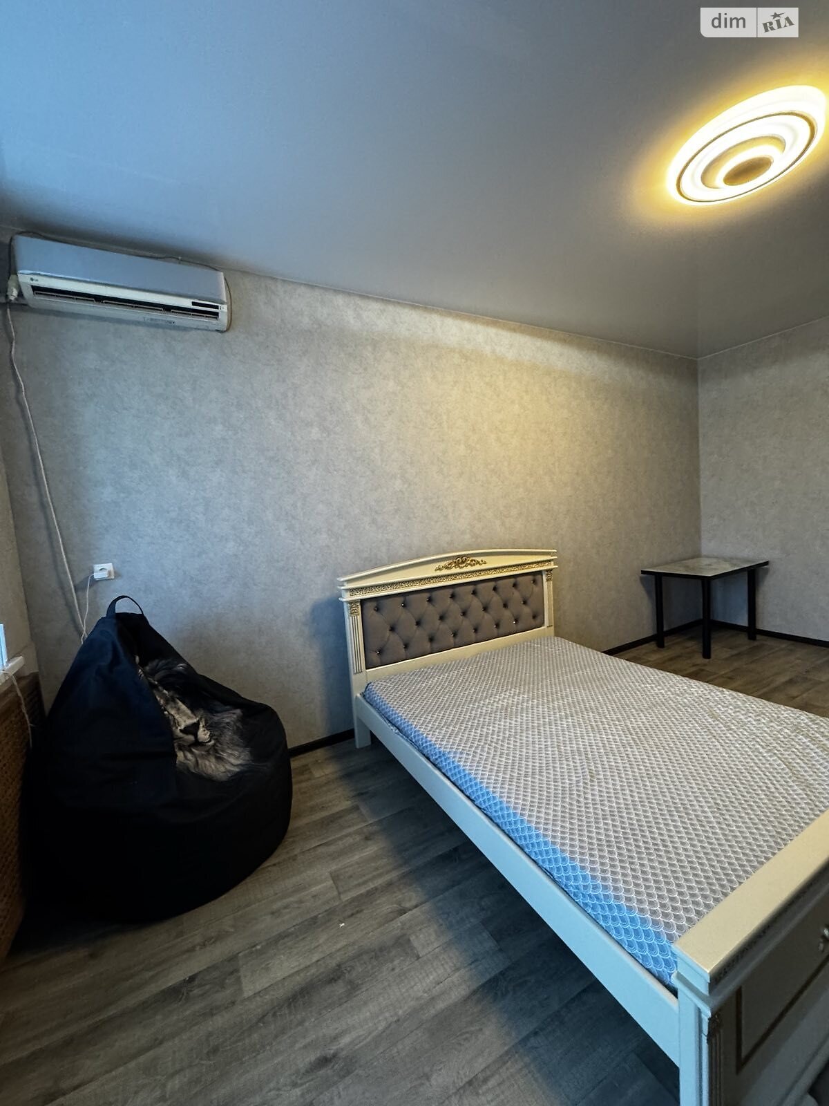 двокімнатна квартира в Запоріжжі, район Вознесенівський (Орджонікідзевський), на вул. Незалежної України 86А в довготривалу оренду помісячно фото 1 двокімнатна квартира в Запоріжжі, район Вознесенівський (Орджонікідзевський), на вул. Незалежної України 86А в довготривалу оренду помісячно фото 1