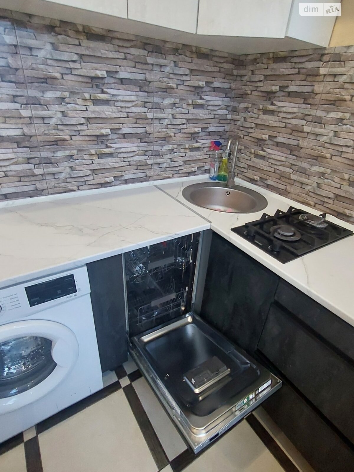 двокімнатна квартира в Запоріжжі, район Вознесенівський (Орджонікідзевський), на вул. Незалежної України 86А в довготривалу оренду помісячно фото 1 двокімнатна квартира в Запоріжжі, район Вознесенівський (Орджонікідзевський), на вул. Незалежної України 86А в довготривалу оренду помісячно фото 1