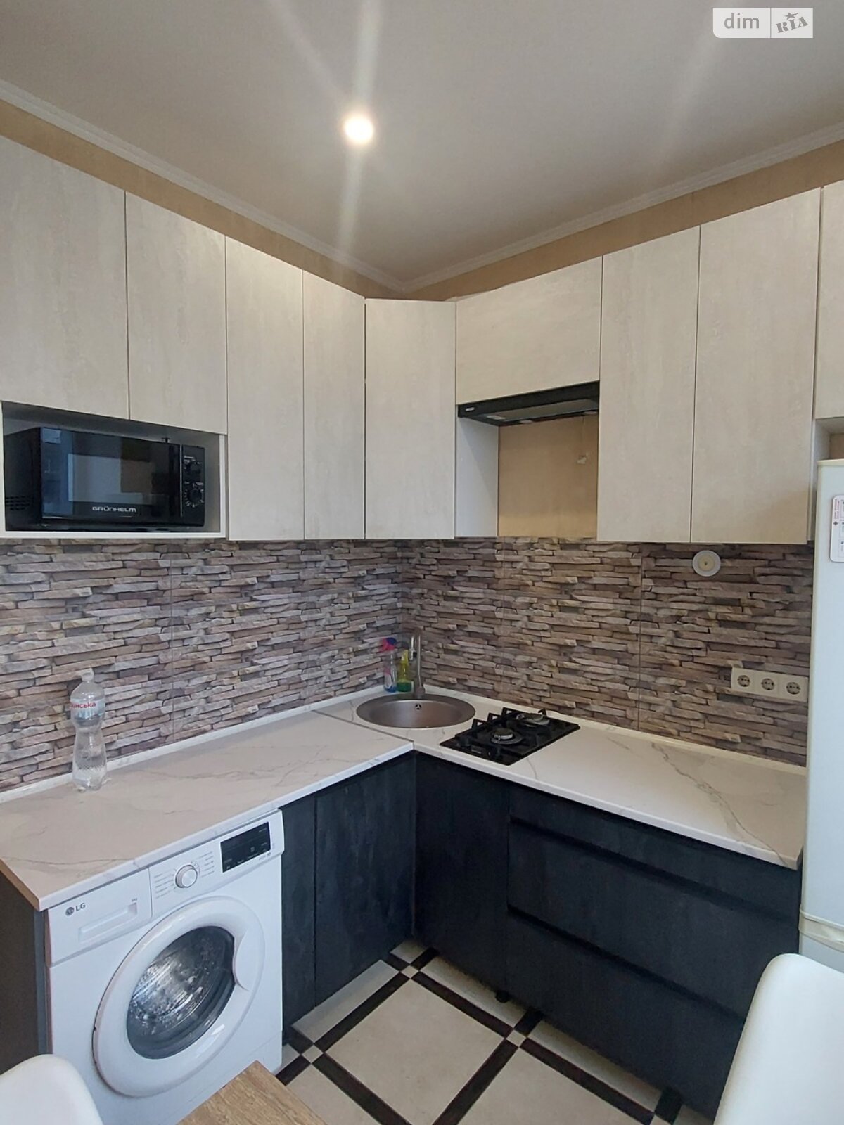 двокімнатна квартира в Запоріжжі, район Вознесенівський (Орджонікідзевський), на вул. Незалежної України 86А в довготривалу оренду помісячно фото 1 двокімнатна квартира в Запоріжжі, район Вознесенівський (Орджонікідзевський), на вул. Незалежної України 86А в довготривалу оренду помісячно фото 1