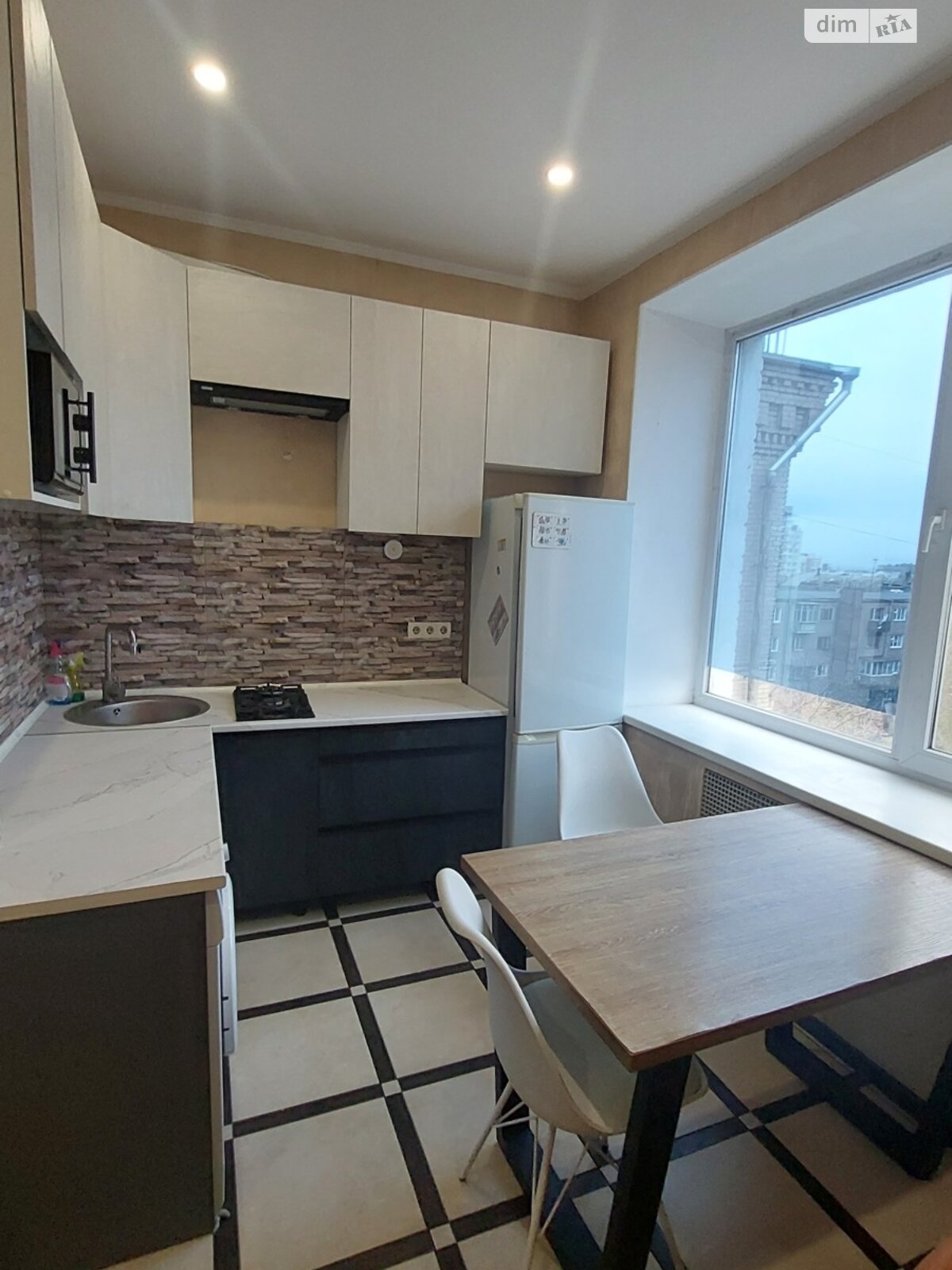 двокімнатна квартира в Запоріжжі, район Вознесенівський (Орджонікідзевський), на вул. Незалежної України 86А в довготривалу оренду помісячно фото 1 двокімнатна квартира в Запоріжжі, район Вознесенівський (Орджонікідзевський), на вул. Незалежної України 86А в довготривалу оренду помісячно фото 1