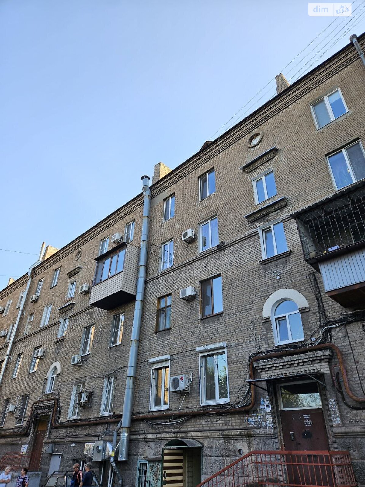 двухкомнатная квартира в Запорожье, район Вознесеновский (Орджоникидзевский), на просп. Соборный 212 в аренду на долгий срок помесячно фото 1