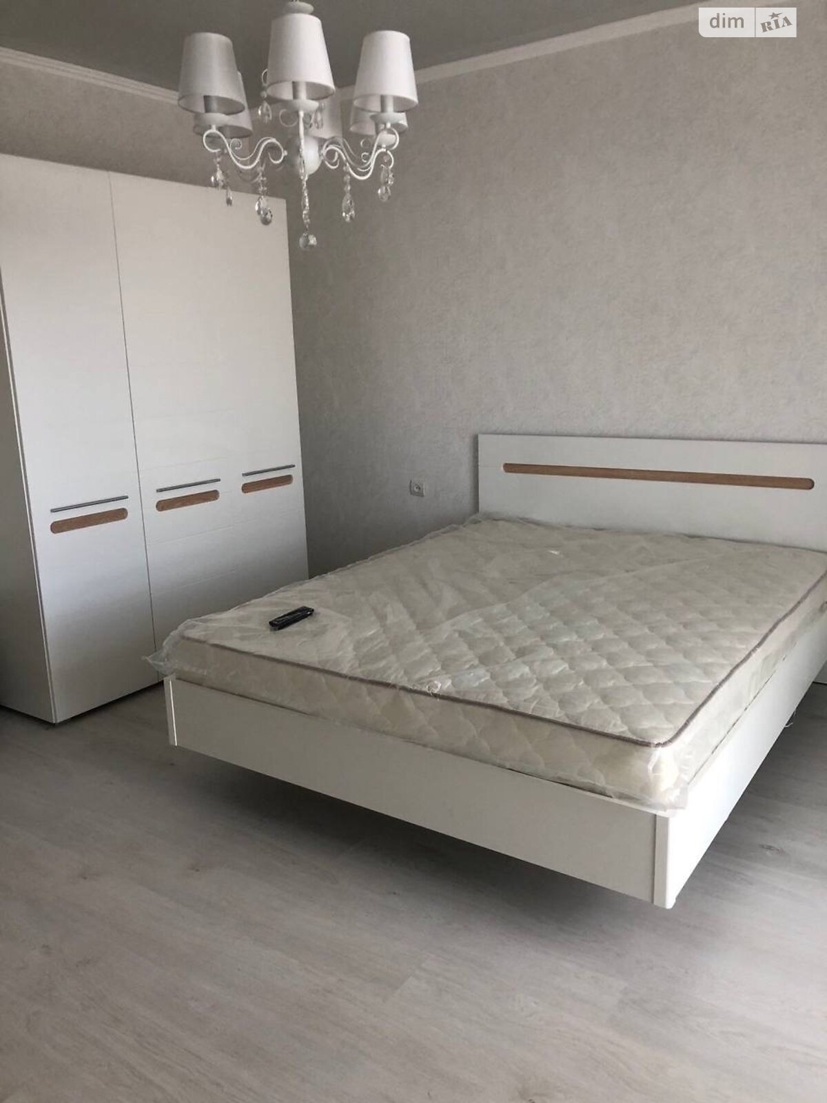 однокомнатная квартира в Зарванцах, на ул. Одесская в аренду на долгий срок помесячно фото 1 однокомнатная квартира в Зарванцах, на ул. Одесская в аренду на долгий срок помесячно фото 1