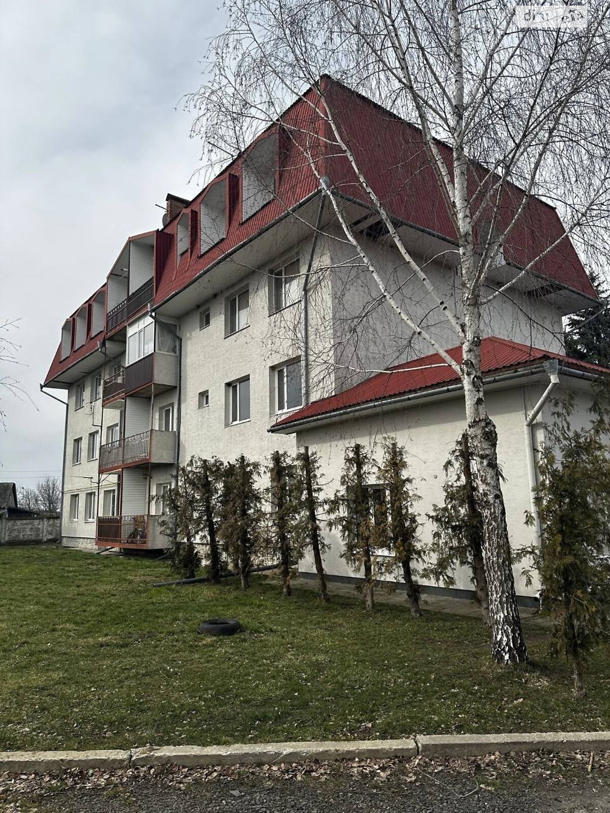 трехкомнатная квартира в Змиенце, на ул. Васильковская 2 в аренду на долгий срок помесячно фото 1