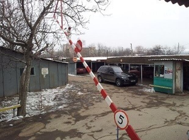 Место на стоянке под легковое авто в Одессе, площадь 15 кв.м. фото 1 Место на стоянке под легковое авто в Одессе, площадь 15 кв.м. фото 1
