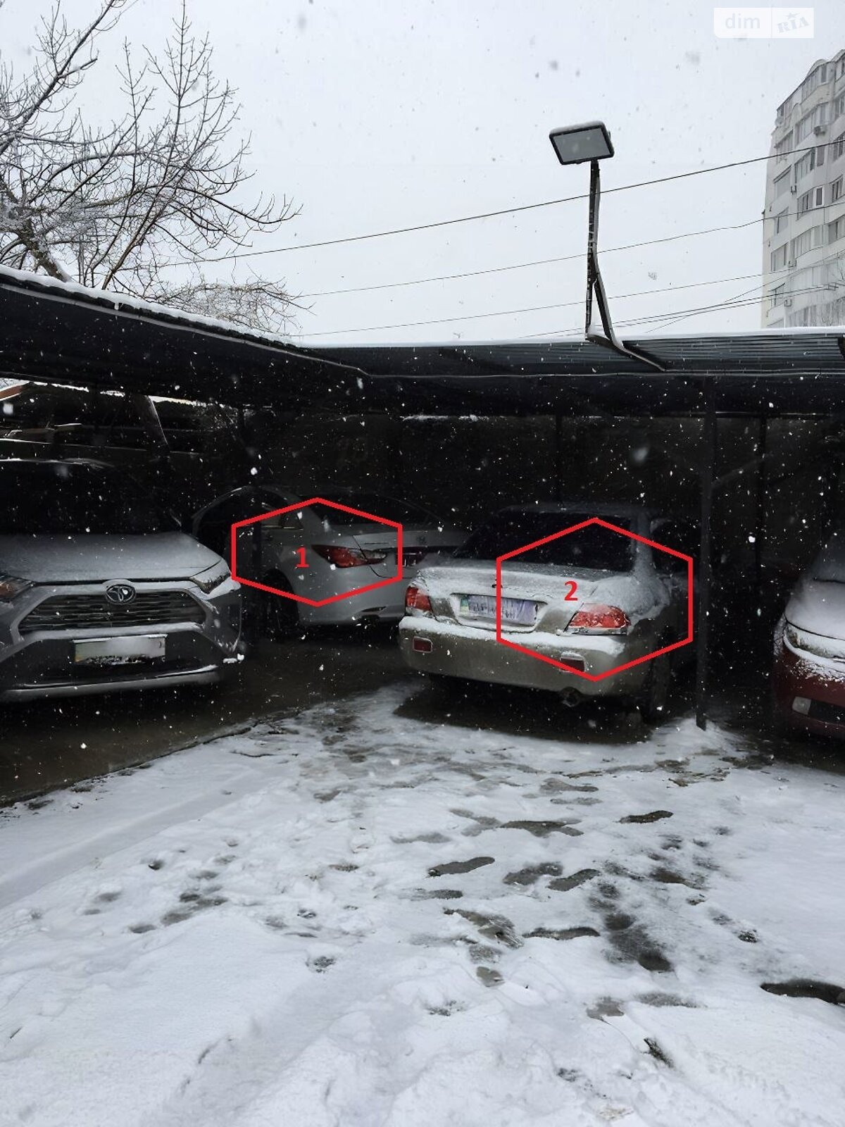 Место на стоянке универсальный в Одессе, площадь 25 кв.м. фото 1 Место на стоянке универсальный в Одессе, площадь 25 кв.м. фото 1