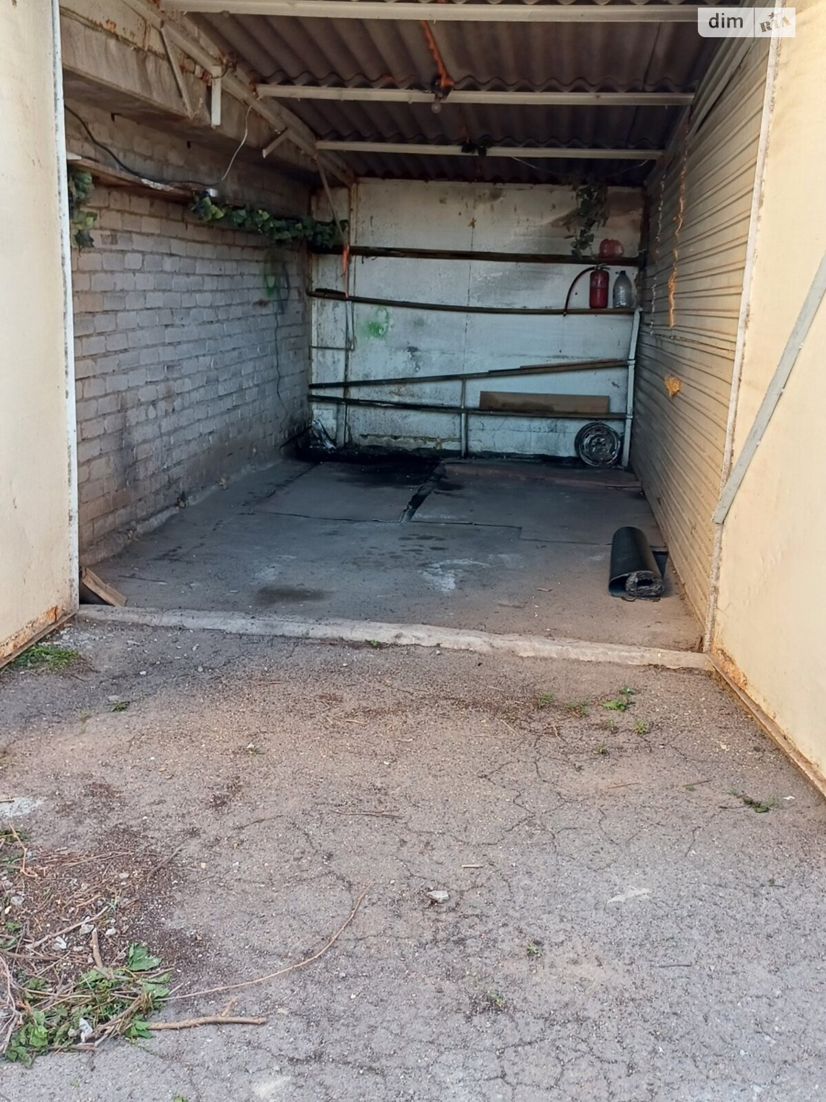 Место на стоянке под легковое авто в Одессе, площадь 15 кв.м. фото 1