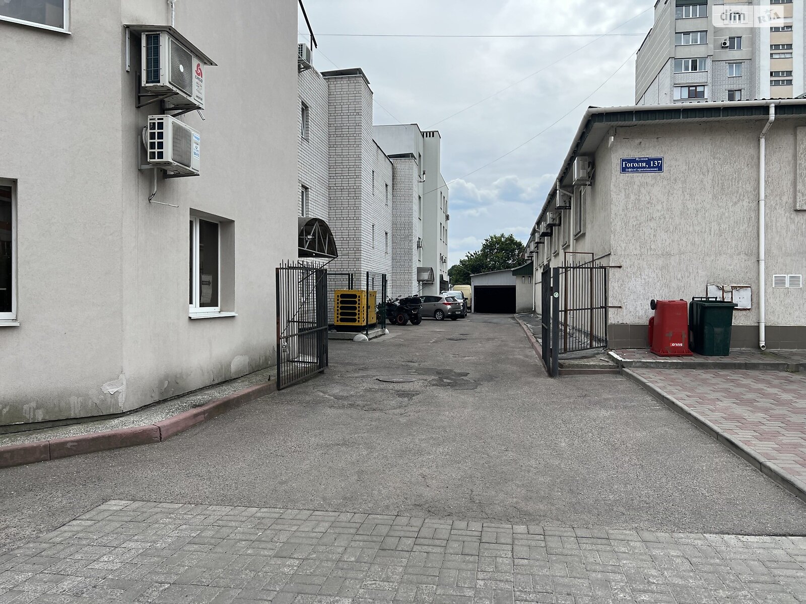 Місце в гаражному кооперативі під легкове авто в Черкасах, площа 20 кв.м. фото 1 Місце в гаражному кооперативі під легкове авто в Черкасах, площа 20 кв.м. фото 1