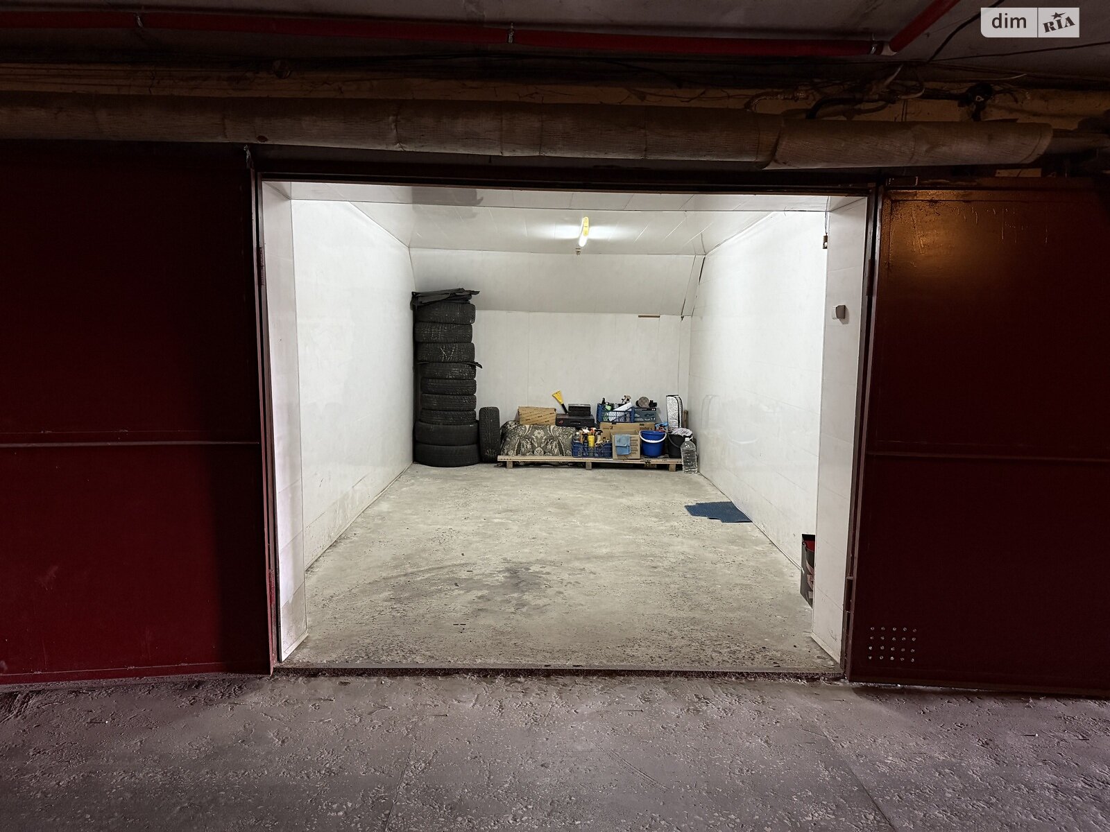 Место в гаражном кооперативе под легковое авто в Черкассах, площадь 19 кв.м. фото 1 Место в гаражном кооперативе под легковое авто в Черкассах, площадь 19 кв.м. фото 1