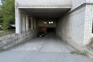 Место в гаражном кооперативе под легковое авто в Черкассах, площадь 19 кв.м. фото 2 Место в гаражном кооперативе под легковое авто в Черкассах, площадь 19 кв.м. фото 2