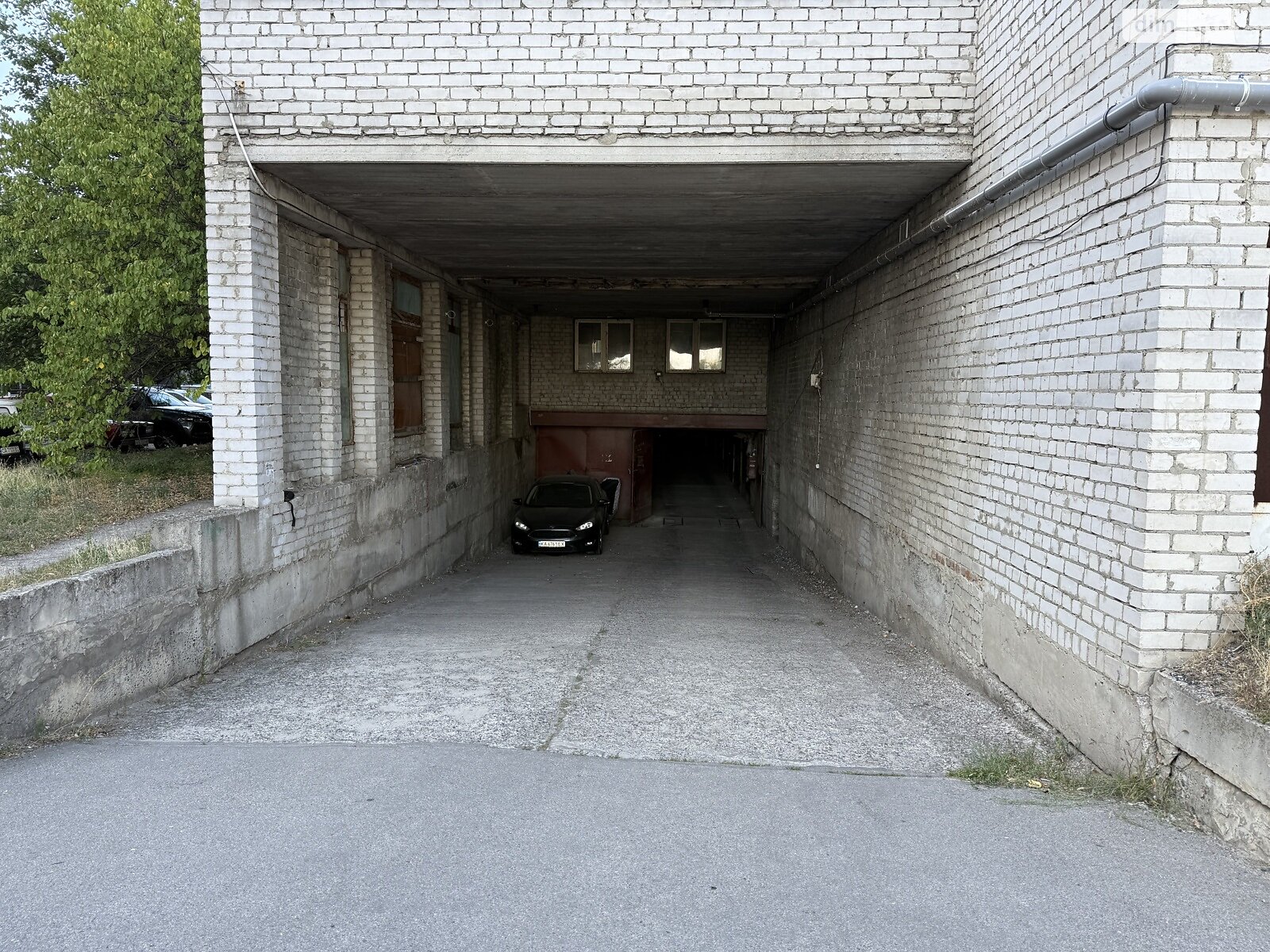 Место в гаражном кооперативе под легковое авто в Черкассах, площадь 19 кв.м. фото 1 Место в гаражном кооперативе под легковое авто в Черкассах, площадь 19 кв.м. фото 1