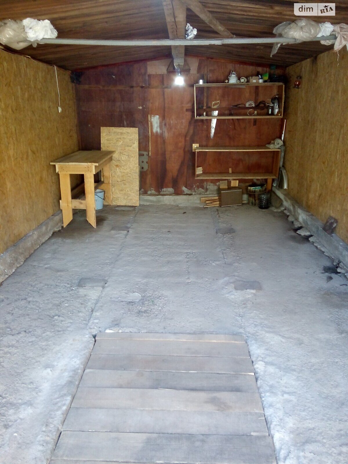 Место в гаражном кооперативе под легковое авто в Черноморске, площадь 18 кв.м. фото 1 Место в гаражном кооперативе под легковое авто в Черноморске, площадь 18 кв.м. фото 1