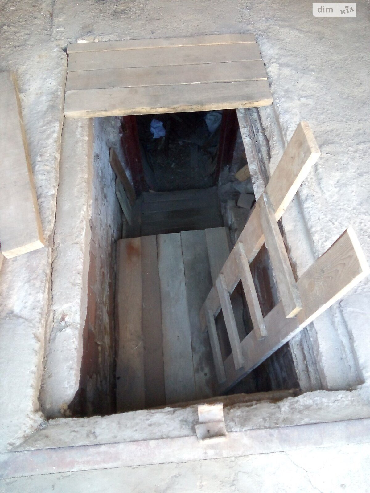 Место в гаражном кооперативе под легковое авто в Черноморске, площадь 18 кв.м. фото 1 Место в гаражном кооперативе под легковое авто в Черноморске, площадь 18 кв.м. фото 1