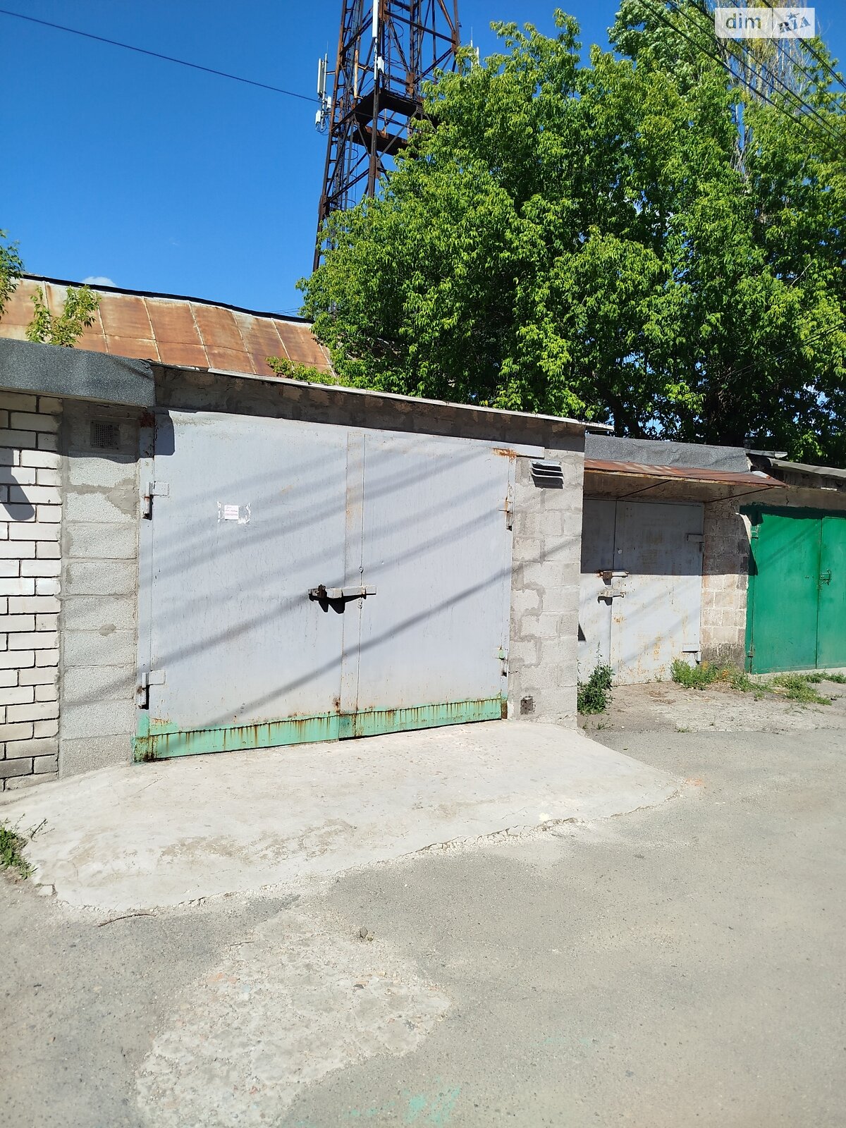 Место в гаражном кооперативе под легковое авто в Днепре, площадь 23 кв.м. фото 1 Место в гаражном кооперативе под легковое авто в Днепре, площадь 23 кв.м. фото 1