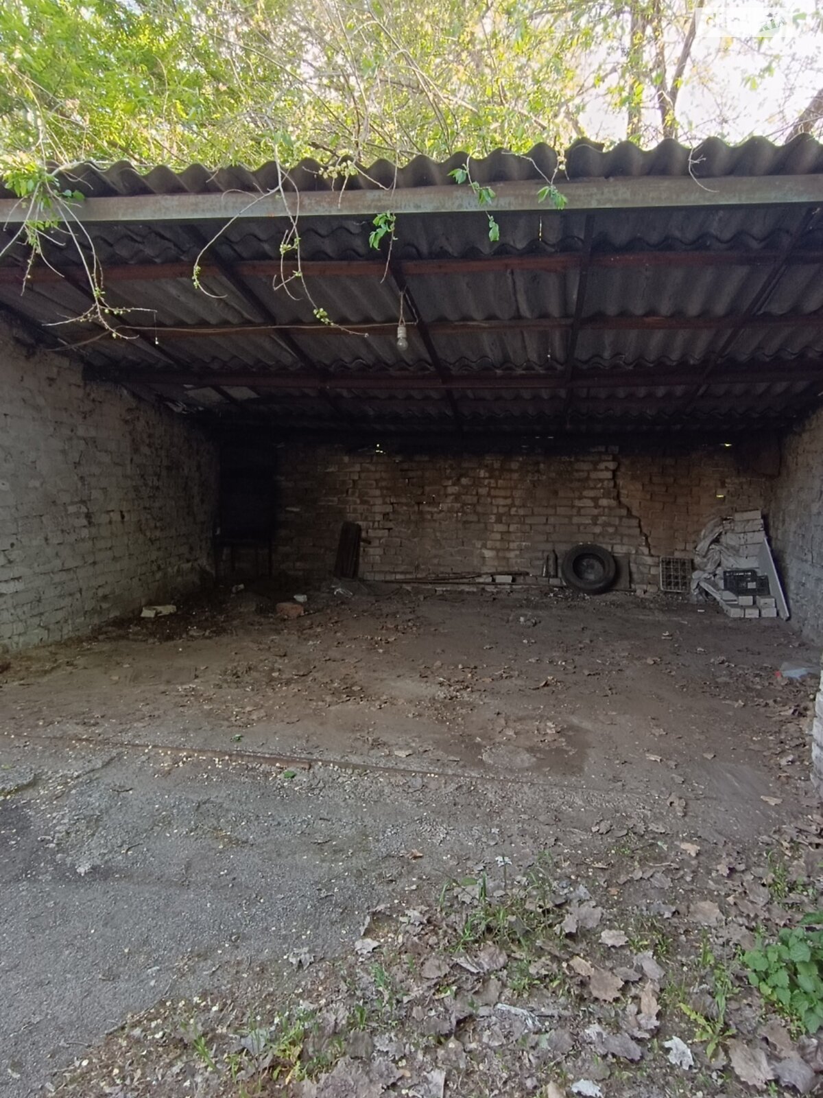 Місце в гаражному кооперативі під легкове авто в Дніпрі, площа 36 кв.м. фото 1 Місце в гаражному кооперативі під легкове авто в Дніпрі, площа 36 кв.м. фото 1