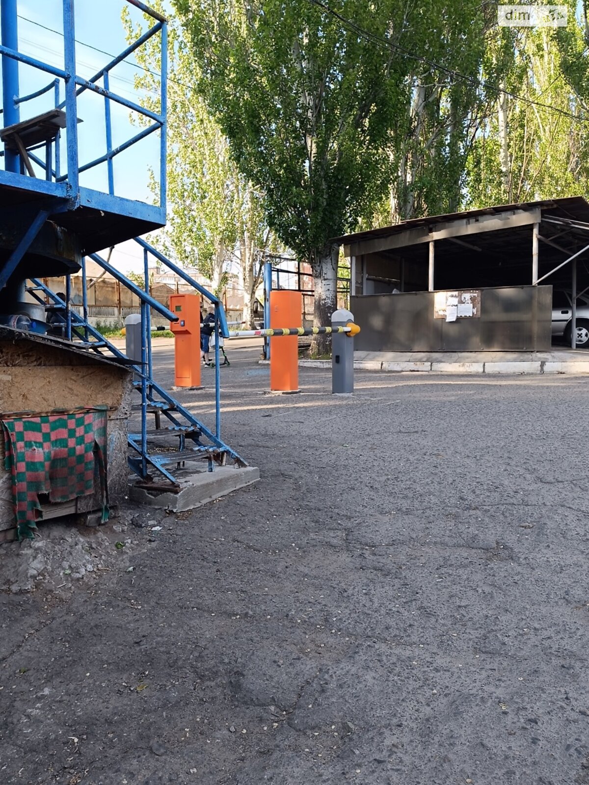 Місце в гаражному кооперативі під легкове авто в Дніпрі, площа 36 кв.м. фото 1 Місце в гаражному кооперативі під легкове авто в Дніпрі, площа 36 кв.м. фото 1