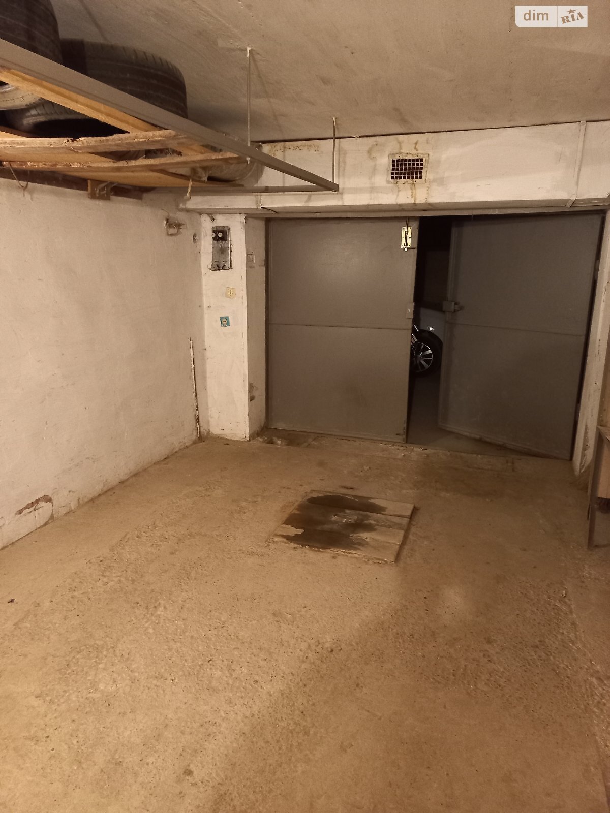 Место в гаражном кооперативе под легковое авто в Ивано-Франковске, площадь 17.3 кв.м. фото 1