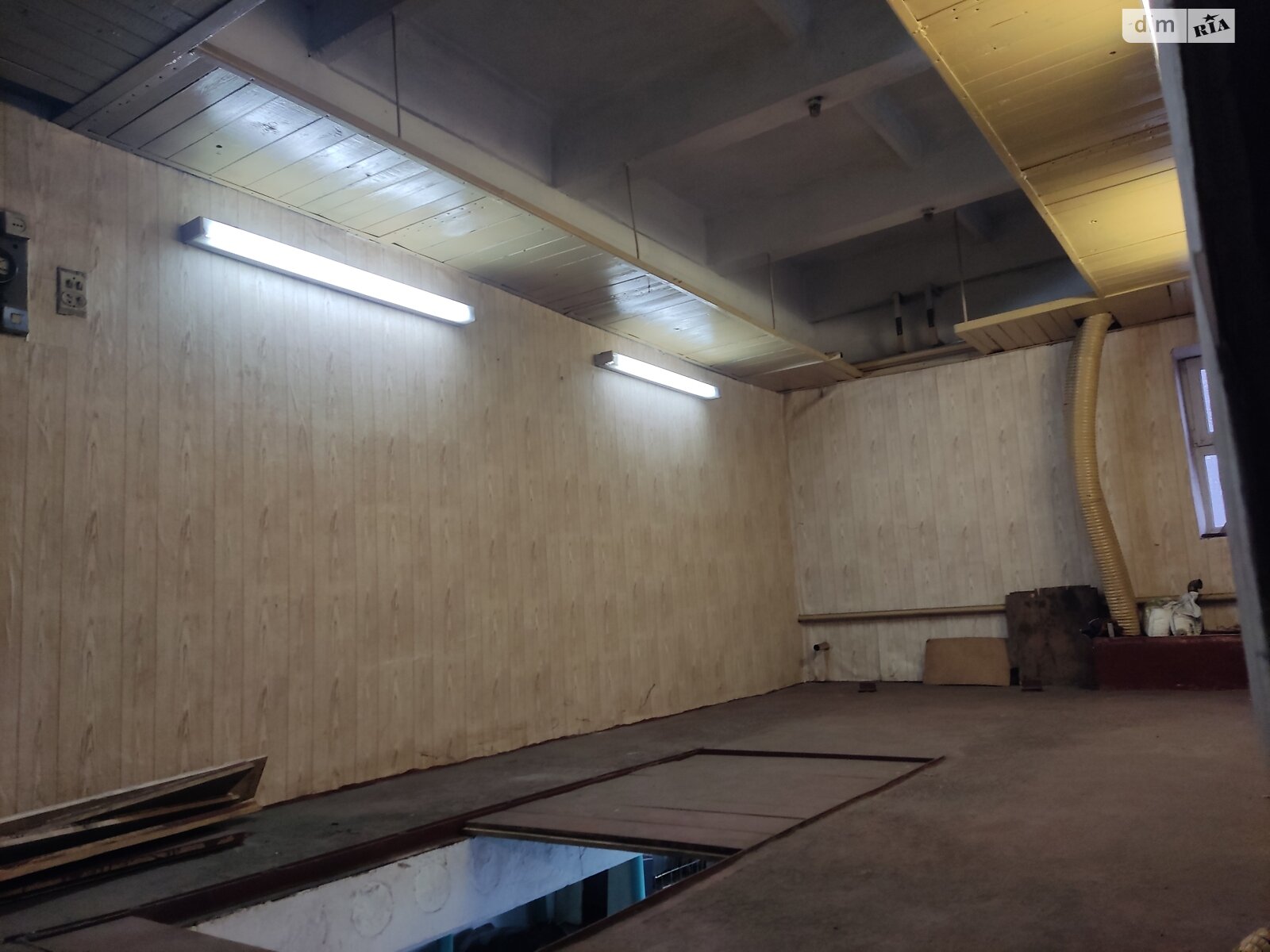 Место в гаражном кооперативе под легковое авто в Киеве, площадь 31.6 кв.м. фото 1 Место в гаражном кооперативе под легковое авто в Киеве, площадь 31.6 кв.м. фото 1