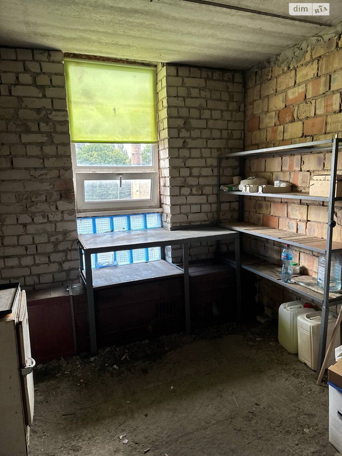 Місце в гаражному кооперативі під легкове авто в Києві, площа 18 кв.м. фото 1 Місце в гаражному кооперативі під легкове авто в Києві, площа 18 кв.м. фото 1