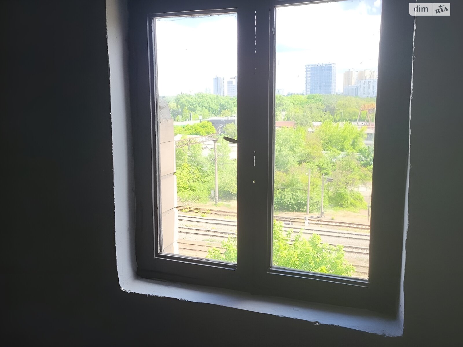 Место в гаражном кооперативе под легковое авто в Киеве, площадь 20 кв.м. фото 1 Место в гаражном кооперативе под легковое авто в Киеве, площадь 20 кв.м. фото 1
