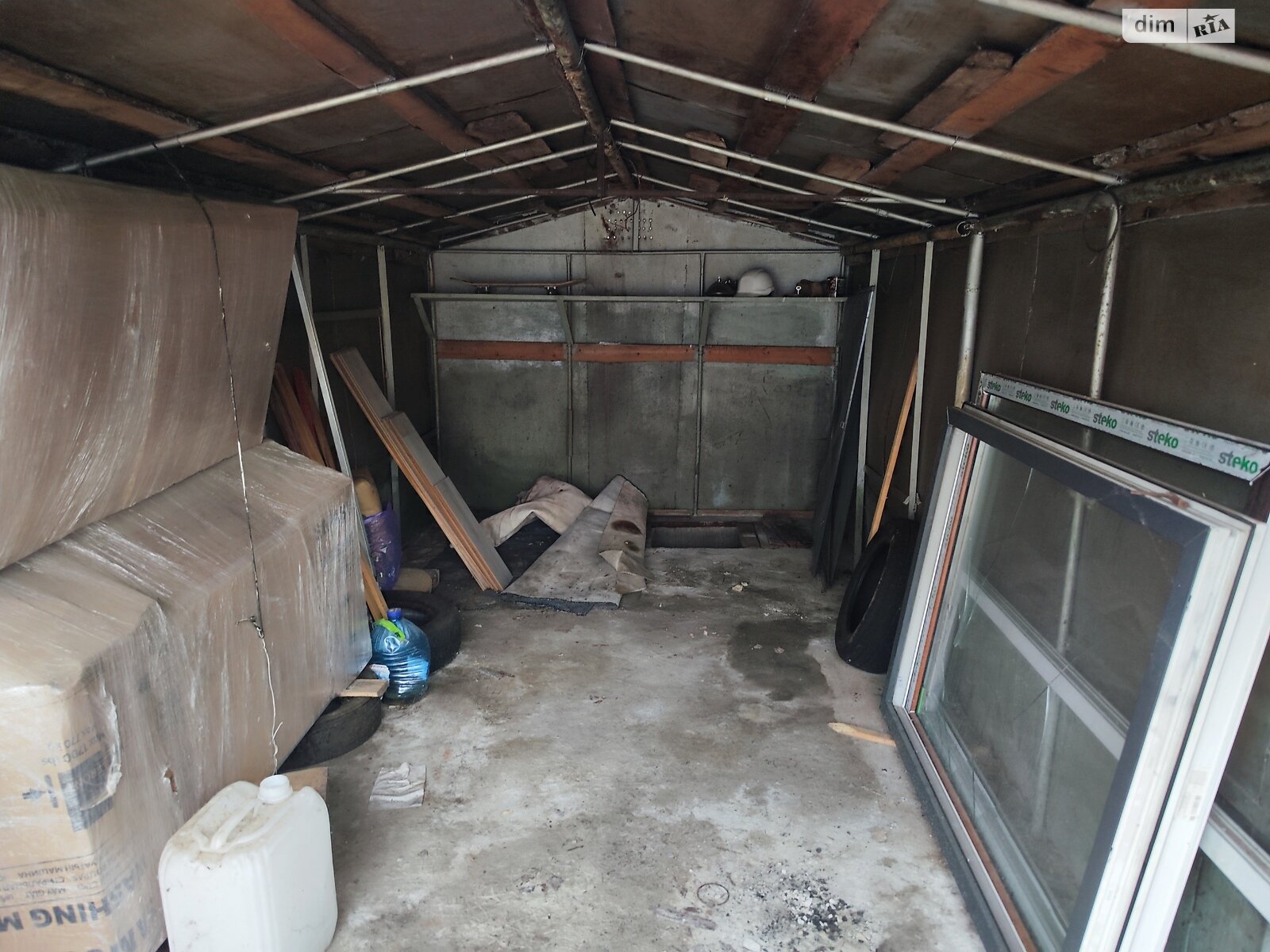 Місце в гаражному кооперативі під легкове авто в Києві, площа 13 кв.м. фото 1