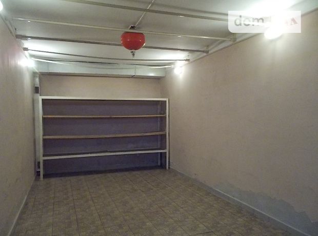 Место в гаражном кооперативе под легковое авто в Киеве, площадь 20 кв.м. фото 1 Место в гаражном кооперативе под легковое авто в Киеве, площадь 20 кв.м. фото 1