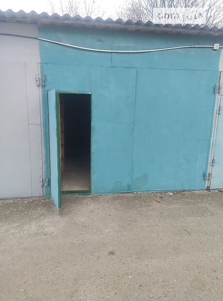 Місце в гаражному кооперативі під легкове авто в Києві, площа 20 кв.м. фото 1 Місце в гаражному кооперативі під легкове авто в Києві, площа 20 кв.м. фото 1