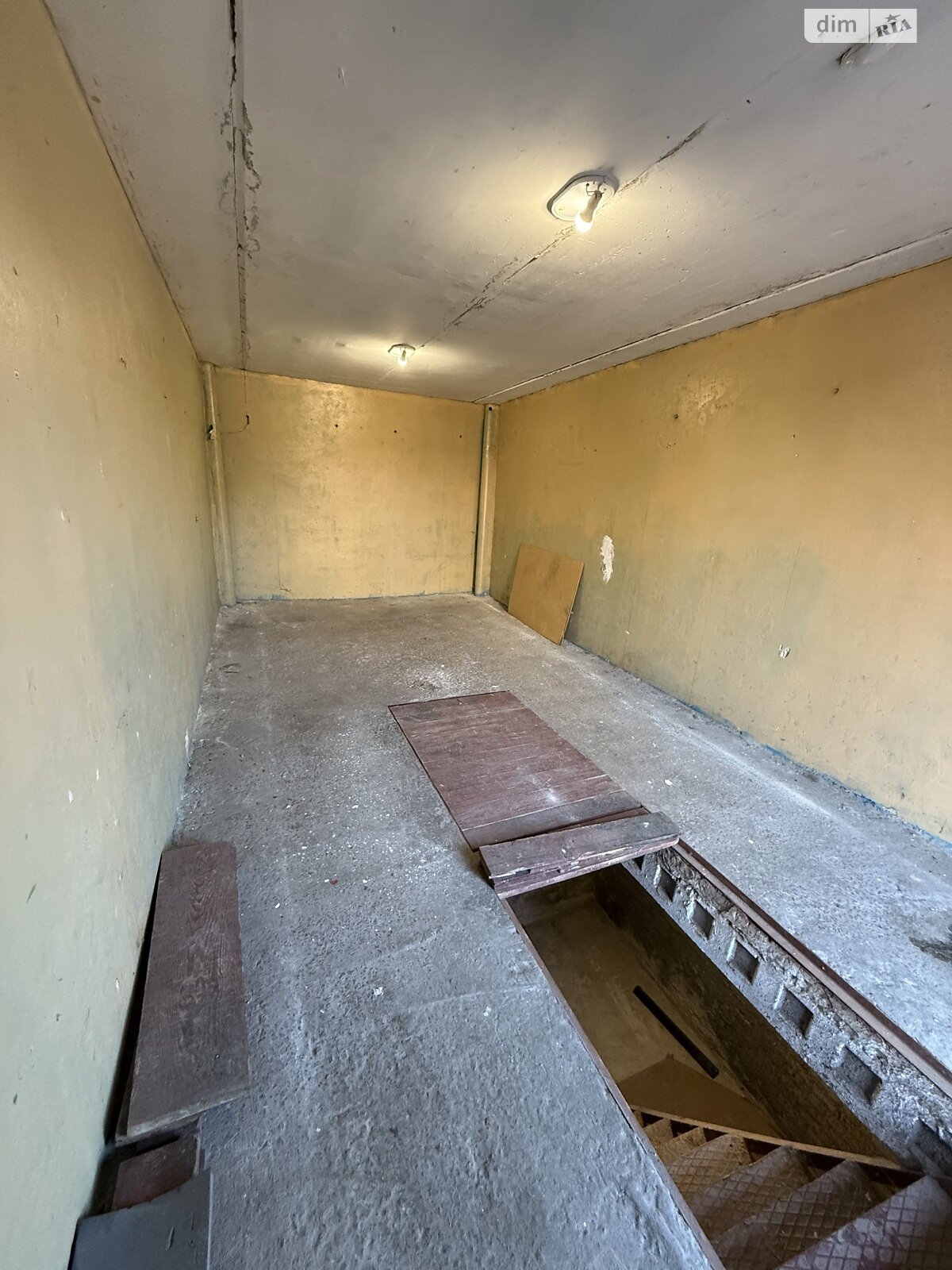 Місце в гаражному кооперативі під бус в Києві, площа 36 кв.м. фото 1 Місце в гаражному кооперативі під бус в Києві, площа 36 кв.м. фото 1
