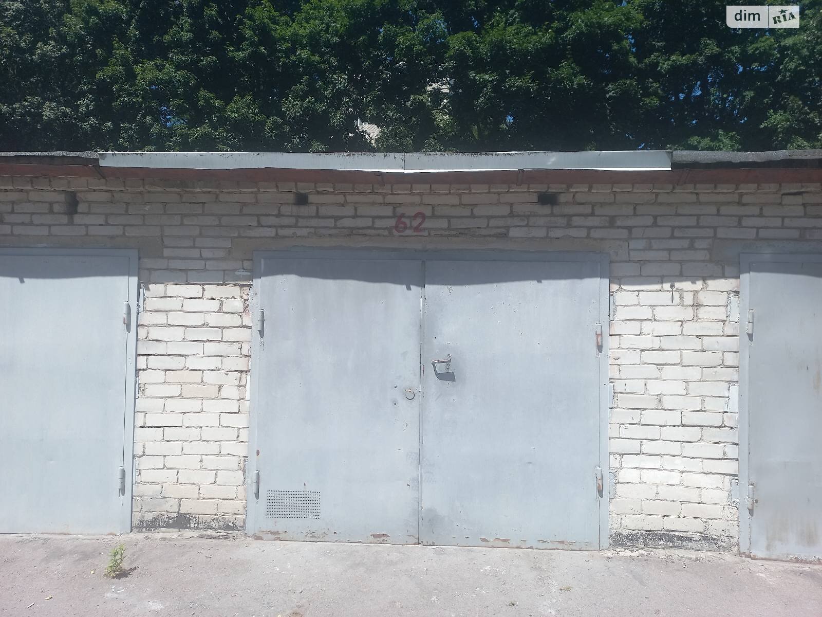 Місце в гаражному кооперативі під легкове авто в Львові, площа 17.3 кв.м. фото 1 Місце в гаражному кооперативі під легкове авто в Львові, площа 17.3 кв.м. фото 1