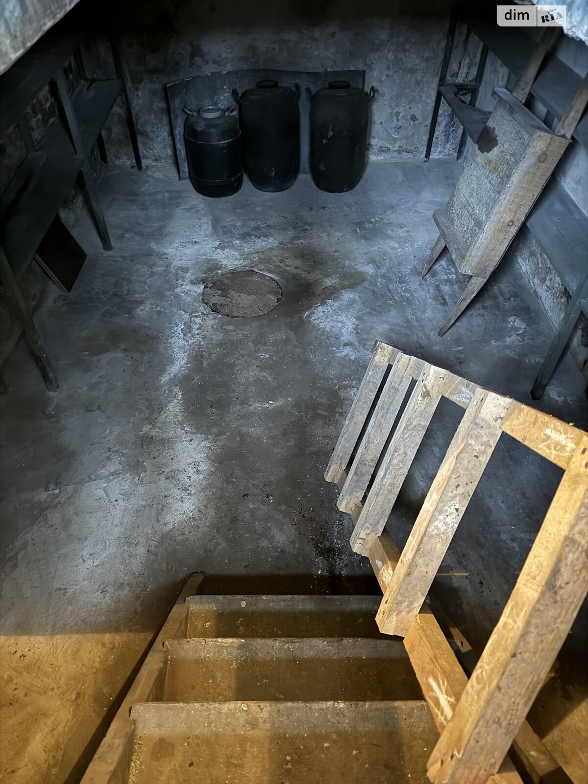 Место в гаражном кооперативе под легковое авто в Львове, площадь 24 кв.м. фото 1