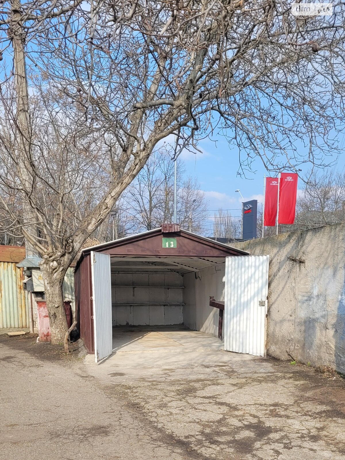 Місце в гаражному кооперативі під легкове авто в Одесі, площа 20 кв.м. фото 1