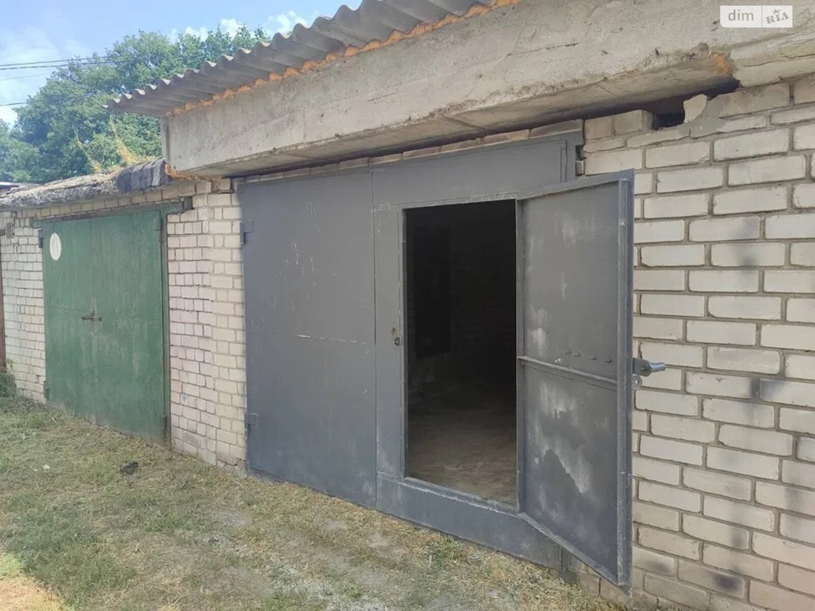 Місце в гаражному кооперативі під легкове авто в Тернополі, площа 25 кв.м. фото 1 Місце в гаражному кооперативі під легкове авто в Тернополі, площа 25 кв.м. фото 1