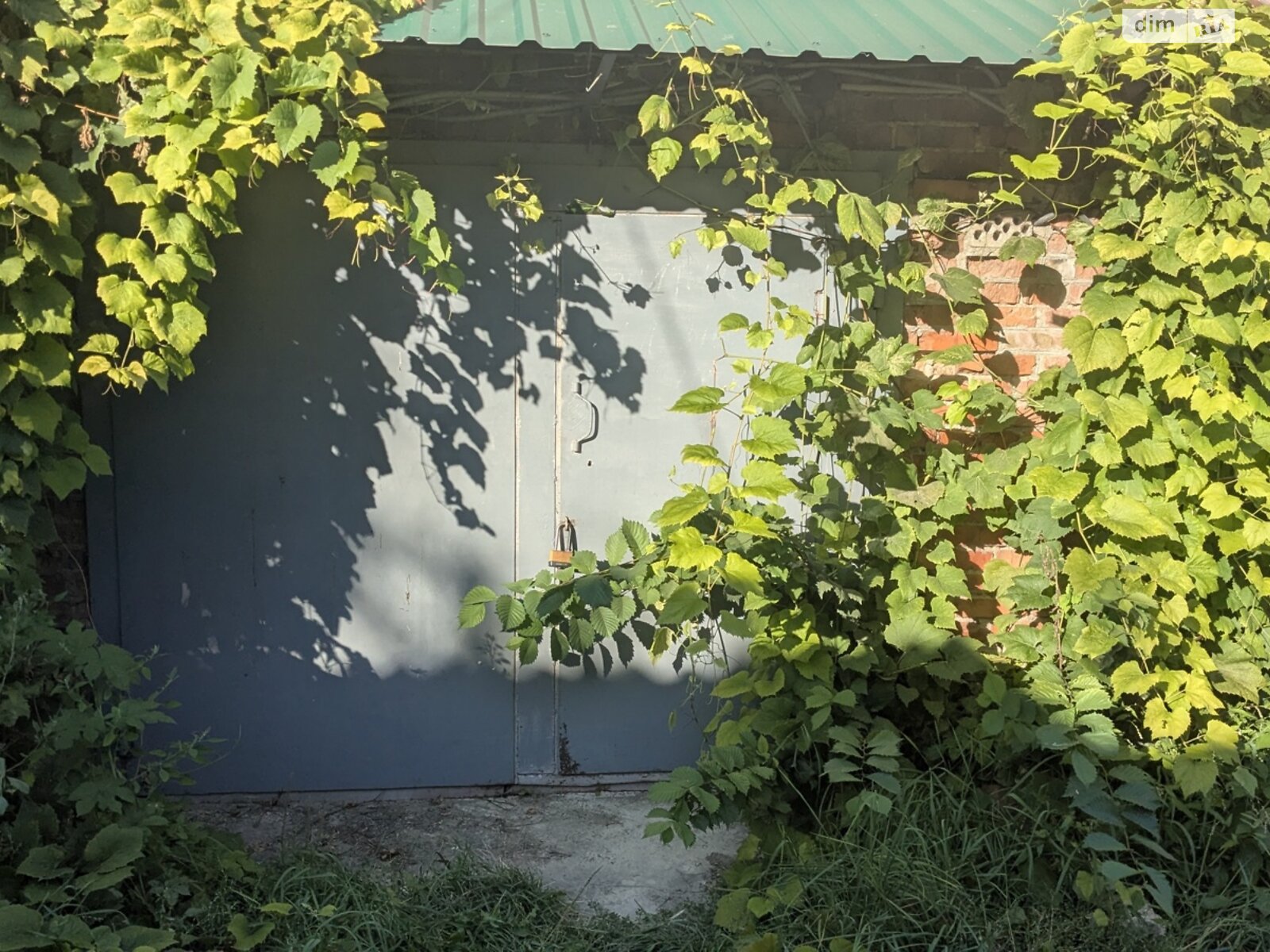 Місце в гаражному кооперативі під легкове авто в Вінниці, площа 20 кв.м. фото 1 Місце в гаражному кооперативі під легкове авто в Вінниці, площа 20 кв.м. фото 1