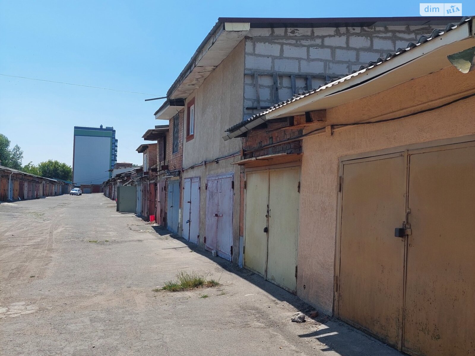 Місце в гаражному кооперативі під легкове авто в Вінниці, площа 18 кв.м. фото 1 Місце в гаражному кооперативі під легкове авто в Вінниці, площа 18 кв.м. фото 1