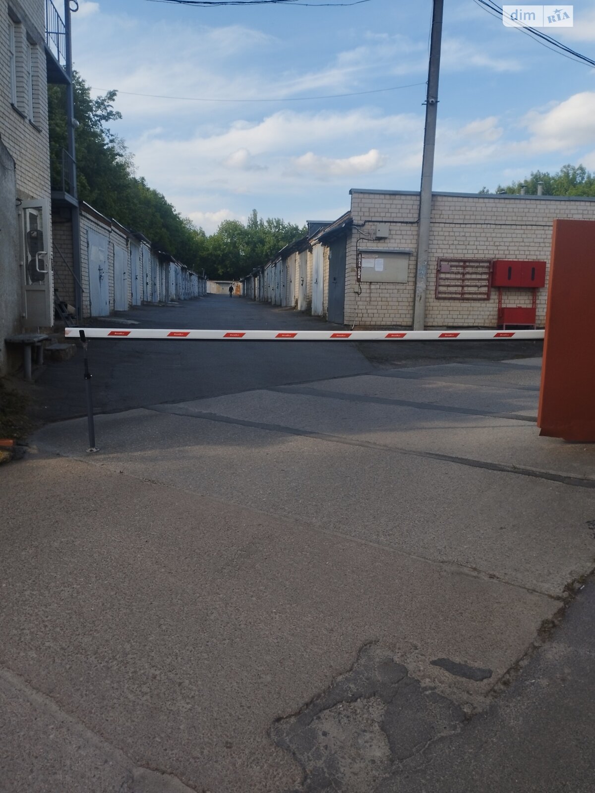 Місце в гаражному кооперативі універсальний в Вінниці, площа 25 кв.м. фото 1 Місце в гаражному кооперативі універсальний в Вінниці, площа 25 кв.м. фото 1