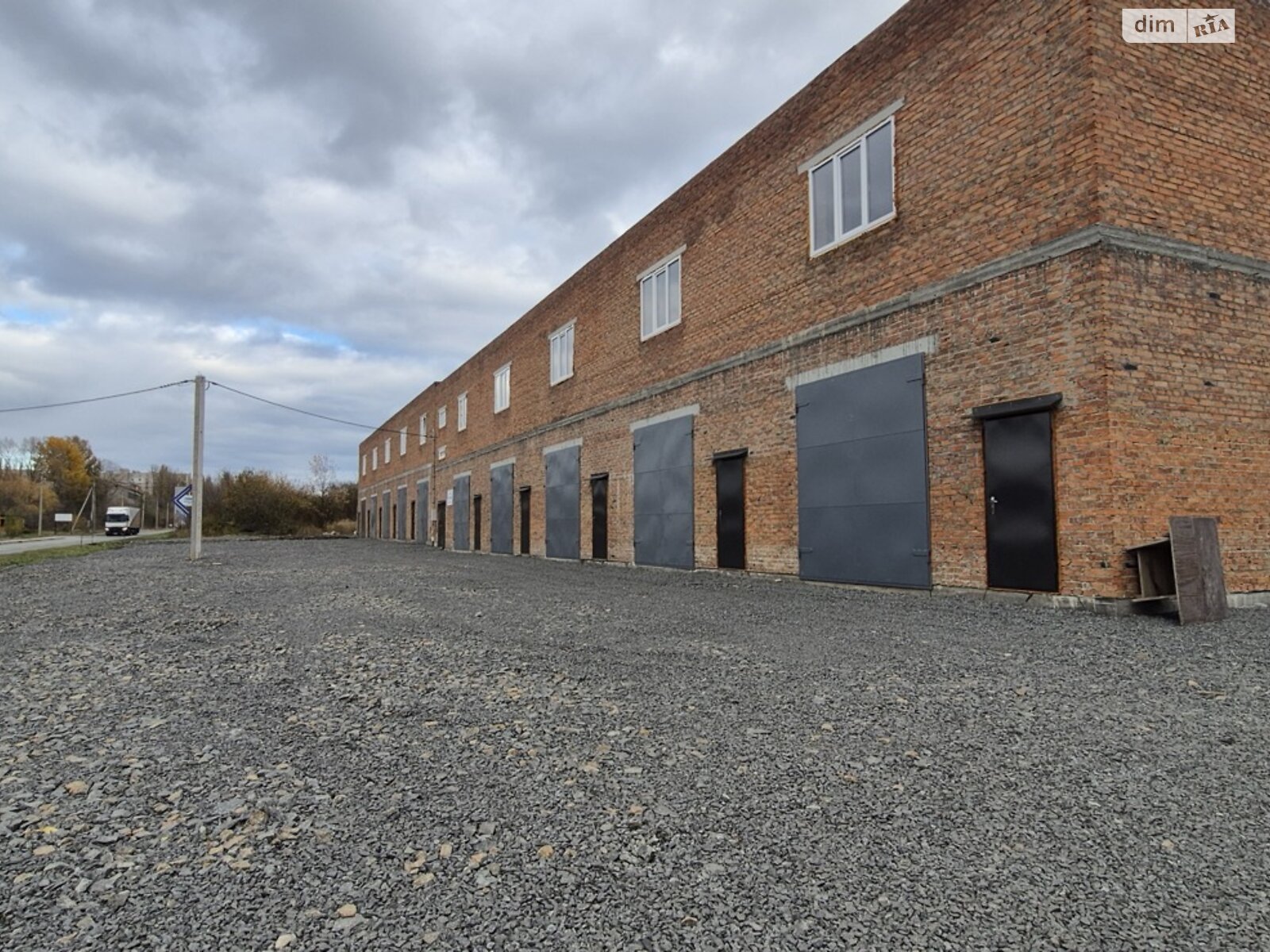 Место в гаражном кооперативе универсальный в Виннице, площадь 60 кв.м. фото 1 Место в гаражном кооперативе универсальный в Виннице, площадь 60 кв.м. фото 1