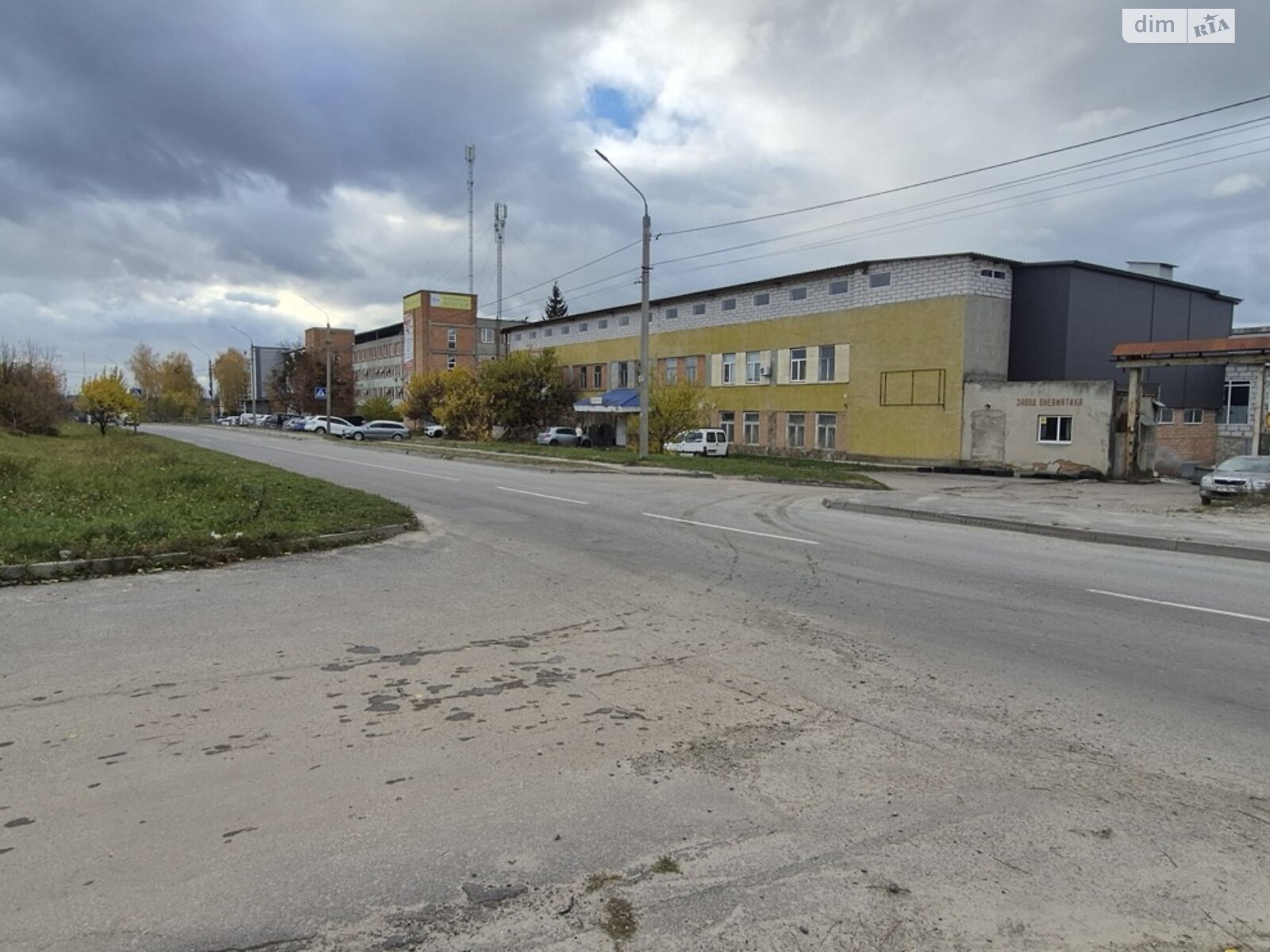 Место в гаражном кооперативе универсальный в Виннице, площадь 60 кв.м. фото 1 Место в гаражном кооперативе универсальный в Виннице, площадь 60 кв.м. фото 1