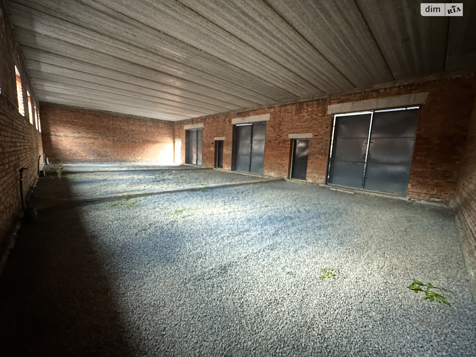 Место в гаражном кооперативе универсальный в Виннице, площадь 175 кв.м. фото 1 Место в гаражном кооперативе универсальный в Виннице, площадь 175 кв.м. фото 1