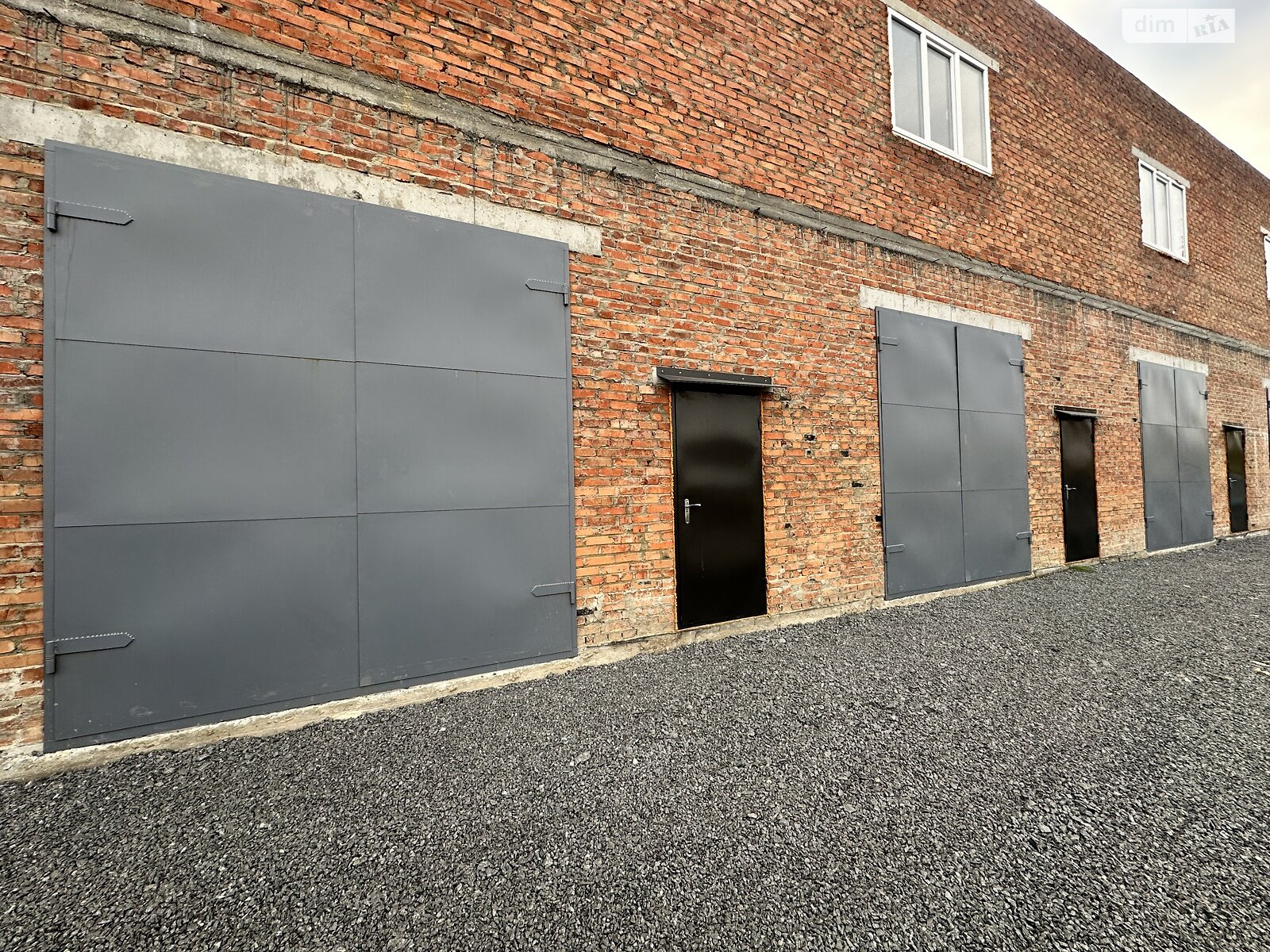 Место в гаражном кооперативе универсальный в Виннице, площадь 175 кв.м. фото 1 Место в гаражном кооперативе универсальный в Виннице, площадь 175 кв.м. фото 1