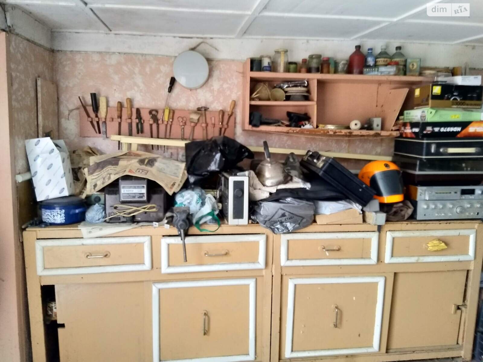Место в гаражном кооперативе под легковое авто в Виннице, площадь 20 кв.м. фото 1 Место в гаражном кооперативе под легковое авто в Виннице, площадь 20 кв.м. фото 1