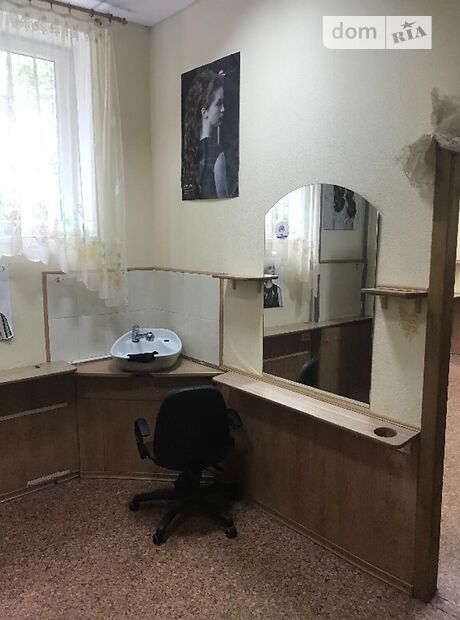 Объект сферы услуг в Черкассах, сдам в аренду по Зализняка Максима (Громова) улица 99, район Химпоселок, цена: договорная за объект фото 1 Объект сферы услуг в Черкассах, сдам в аренду по Зализняка Максима (Громова) улица 99, район Химпоселок, цена: договорная за объект фото 1