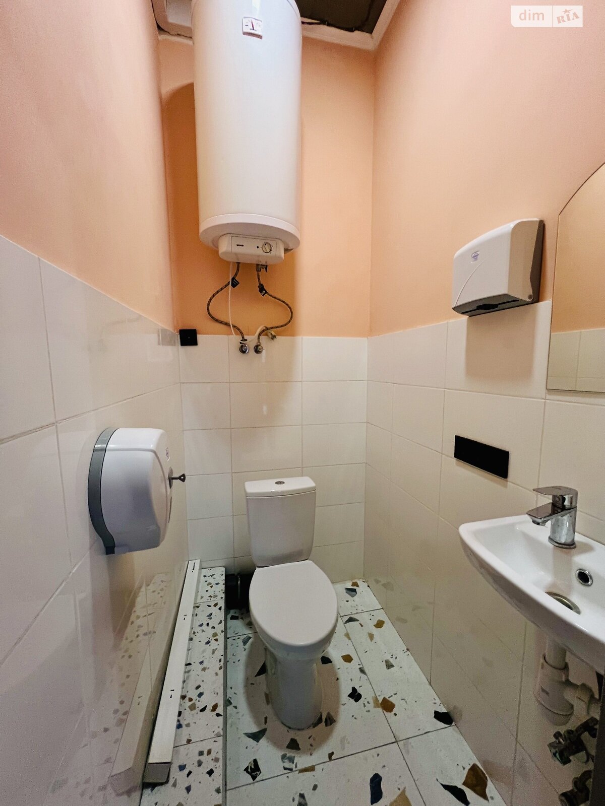 Аренда офисного помещения в Буче, Вишневая улица, помещений - 1, этаж - 1 фото 1