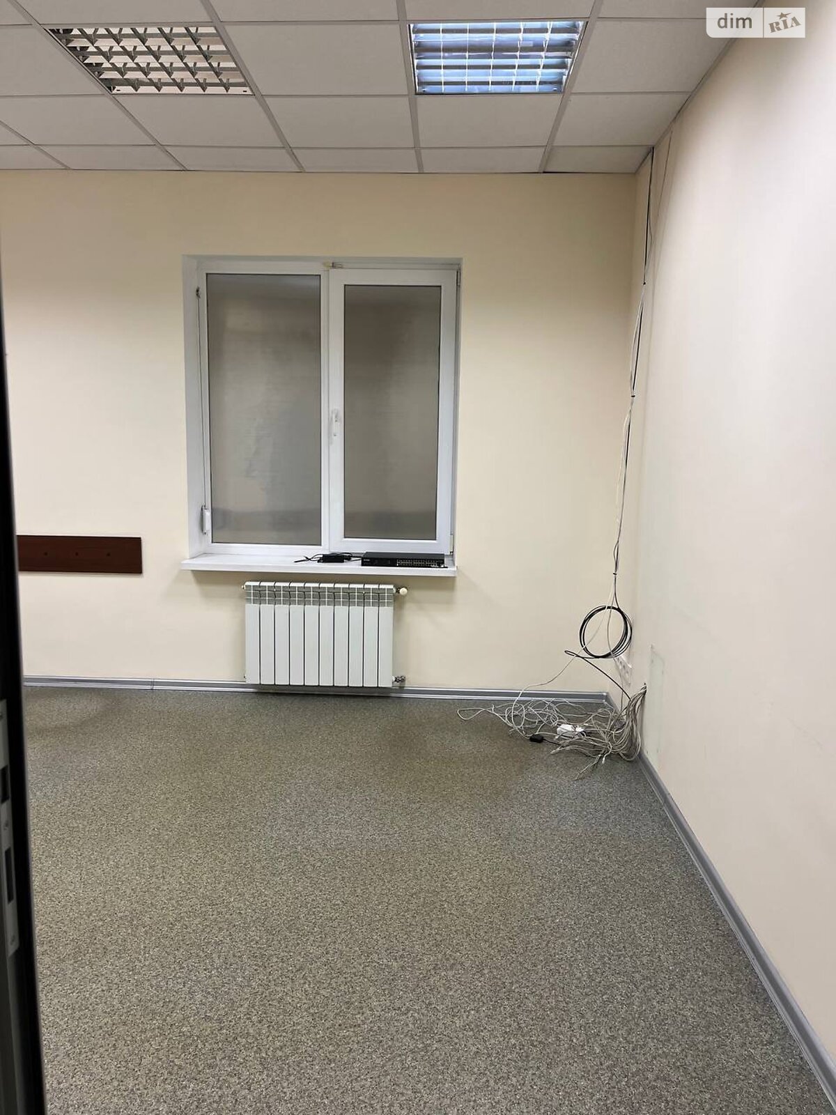 Оренда офісного приміщення в Черкасах, Святотроїцька вулиця 71, приміщень - 12, поверх - 1 фото 1