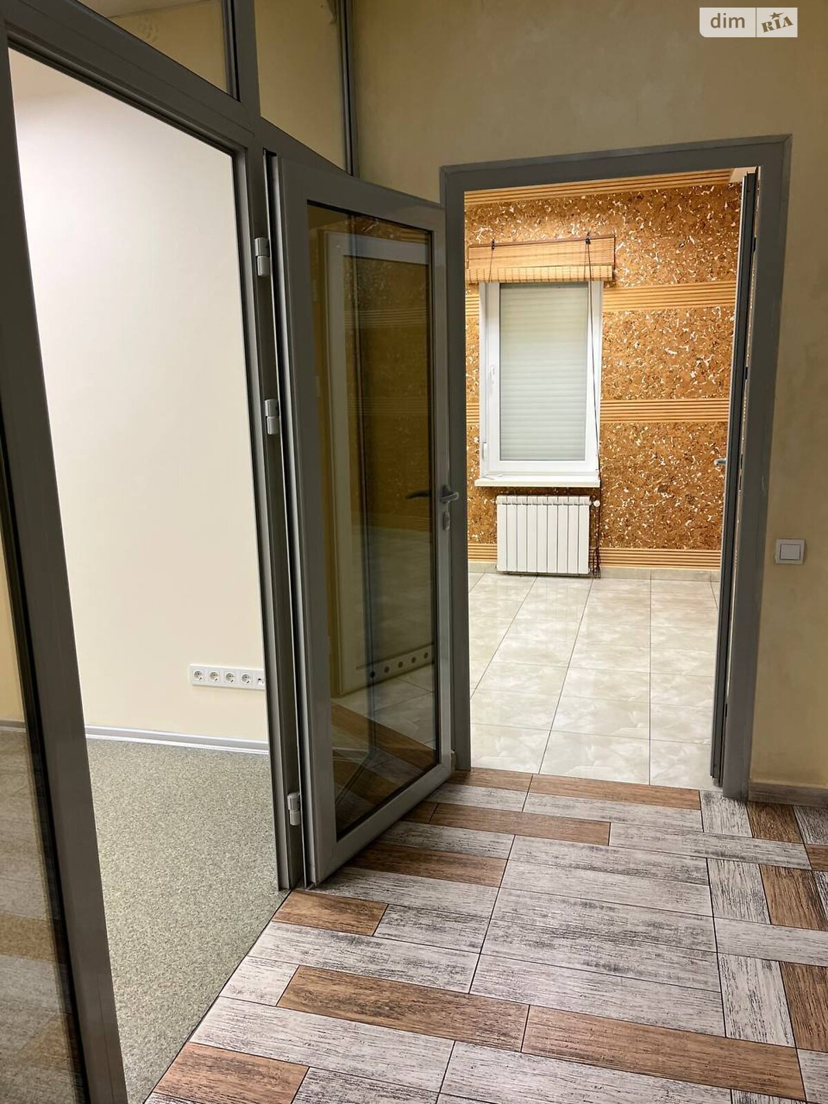 Оренда офісного приміщення в Черкасах, Святотроїцька вулиця 71, приміщень - 12, поверх - 1 фото 1