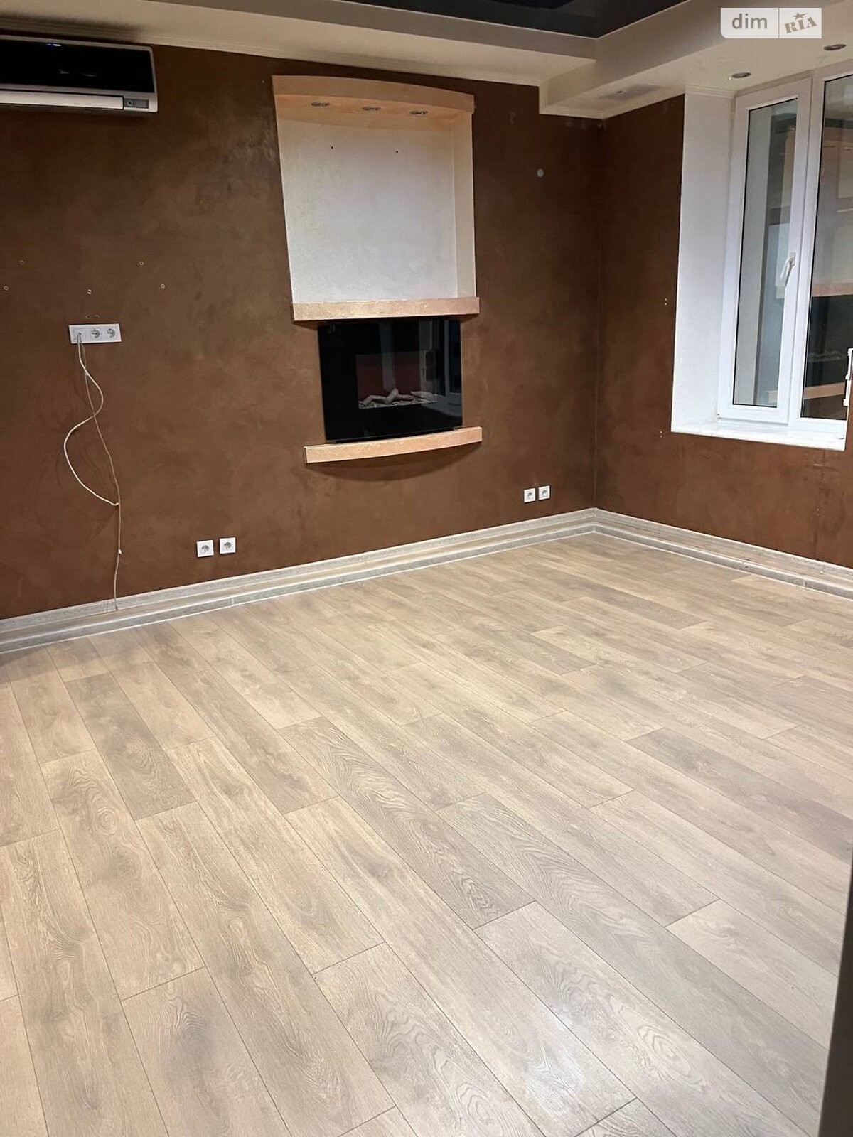 Оренда офісного приміщення в Черкасах, Святотроїцька вулиця 71, приміщень - 12, поверх - 1 фото 1