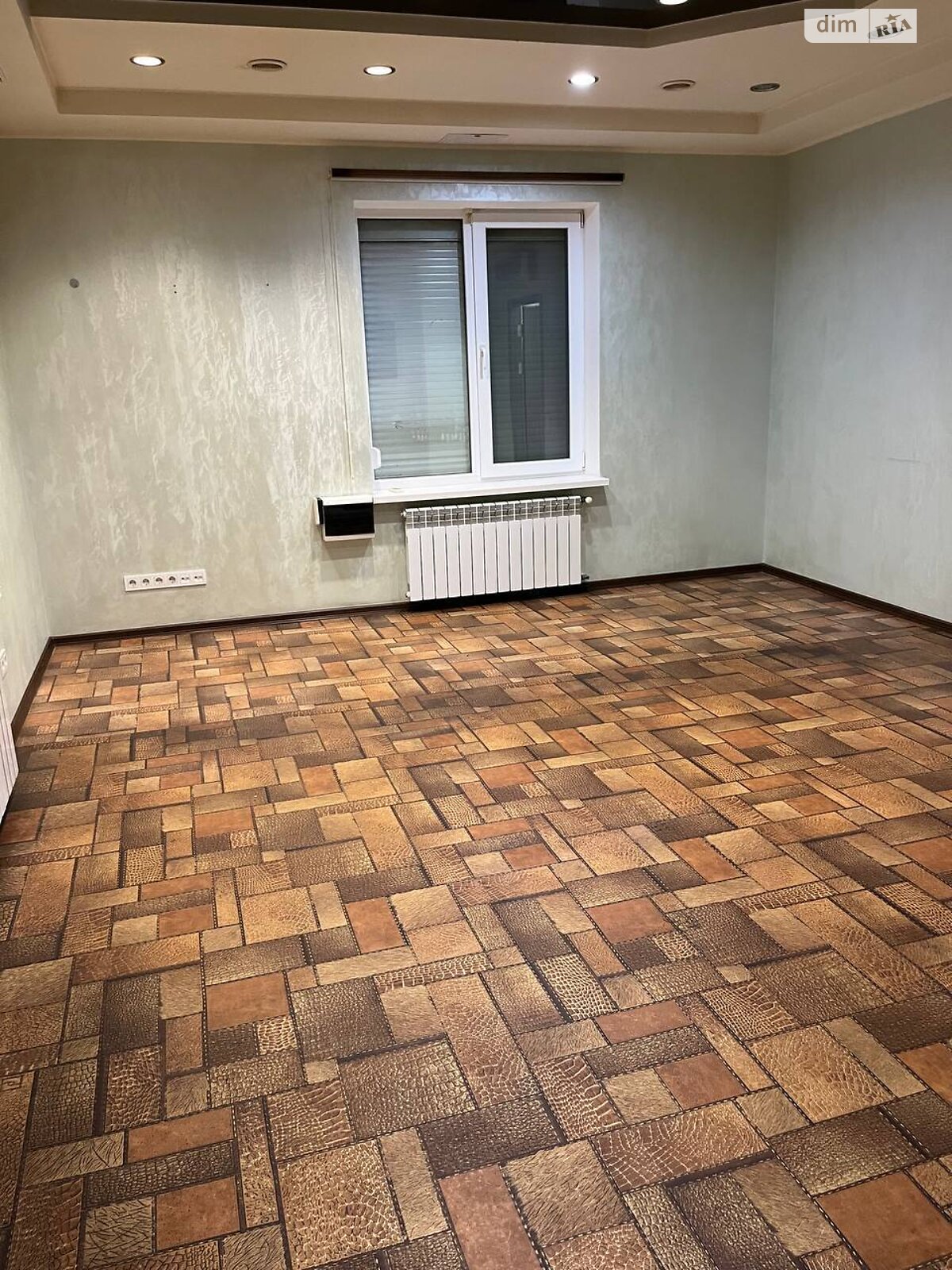 Оренда офісного приміщення в Черкасах, Святотроїцька вулиця 71, приміщень - 12, поверх - 1 фото 1