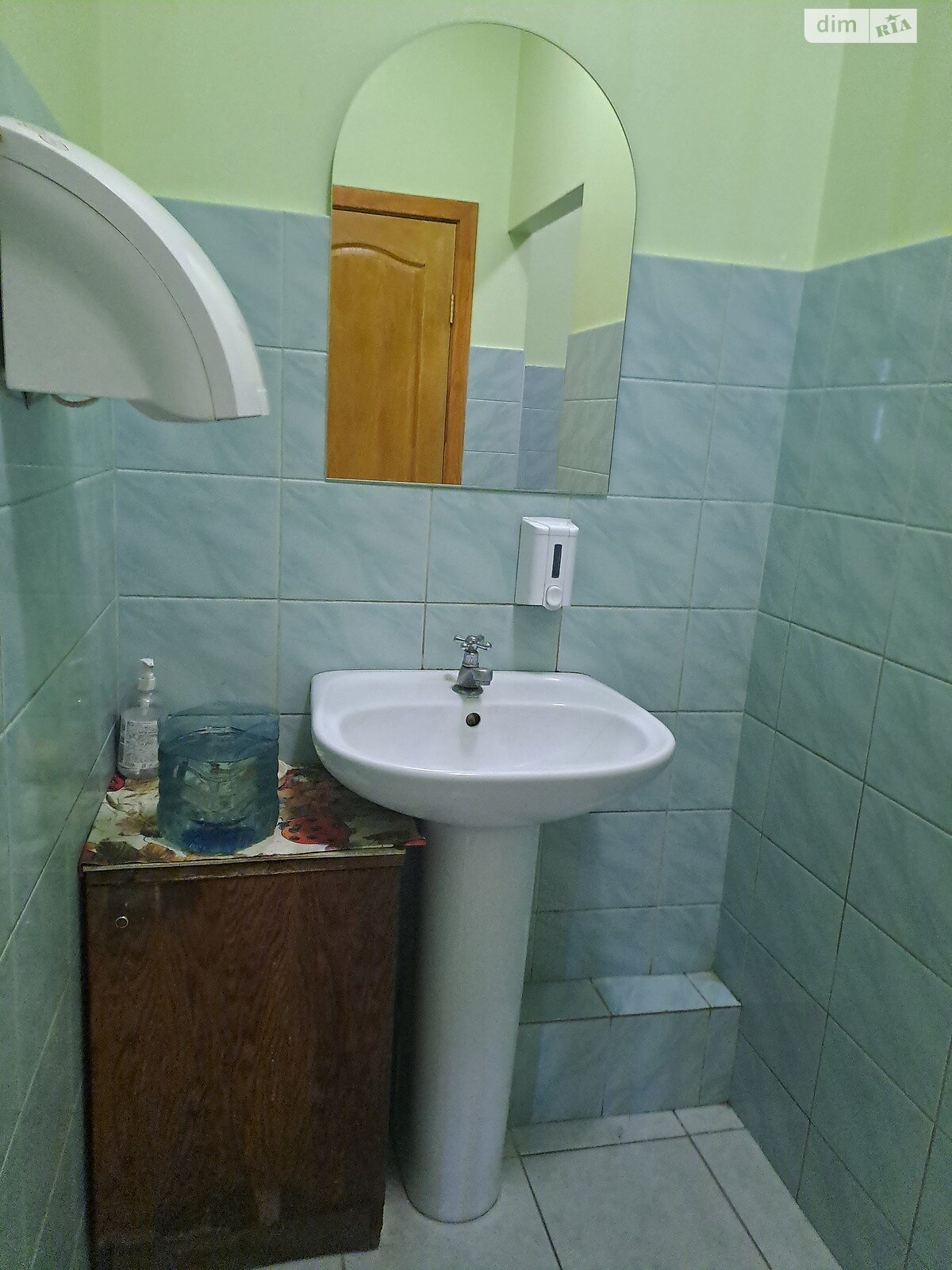 Оренда офісного приміщення в Черкасах, Байди-Вишневецького вулиця, приміщень - 1, поверх - 3 фото 1 Оренда офісного приміщення в Черкасах, Байди-Вишневецького вулиця, приміщень - 1, поверх - 3 фото 1