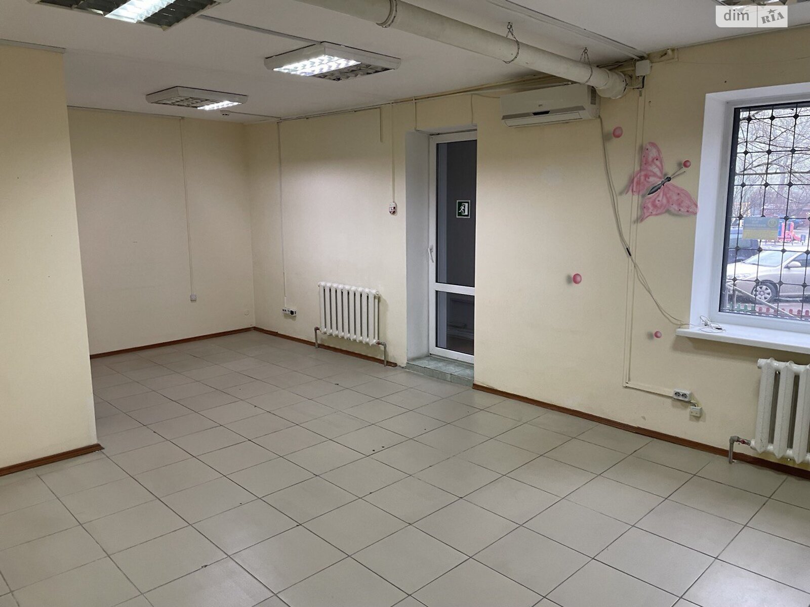 Аренда офисного помещения в Чернигове, Пятницкая улица, помещений -, этаж - 1 фото 1